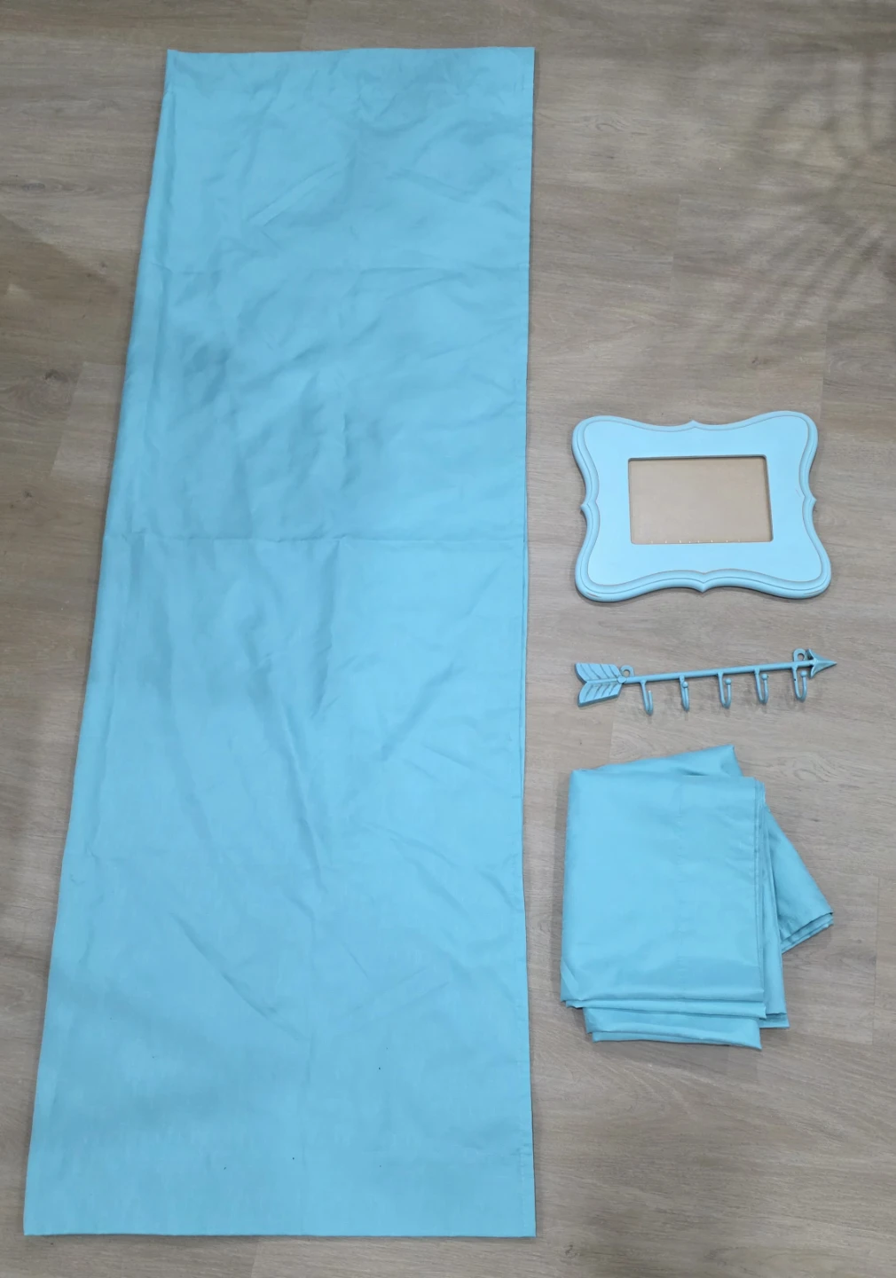 Turquoise home decor set: Curtains, photo frame, and wall hook - photo 2