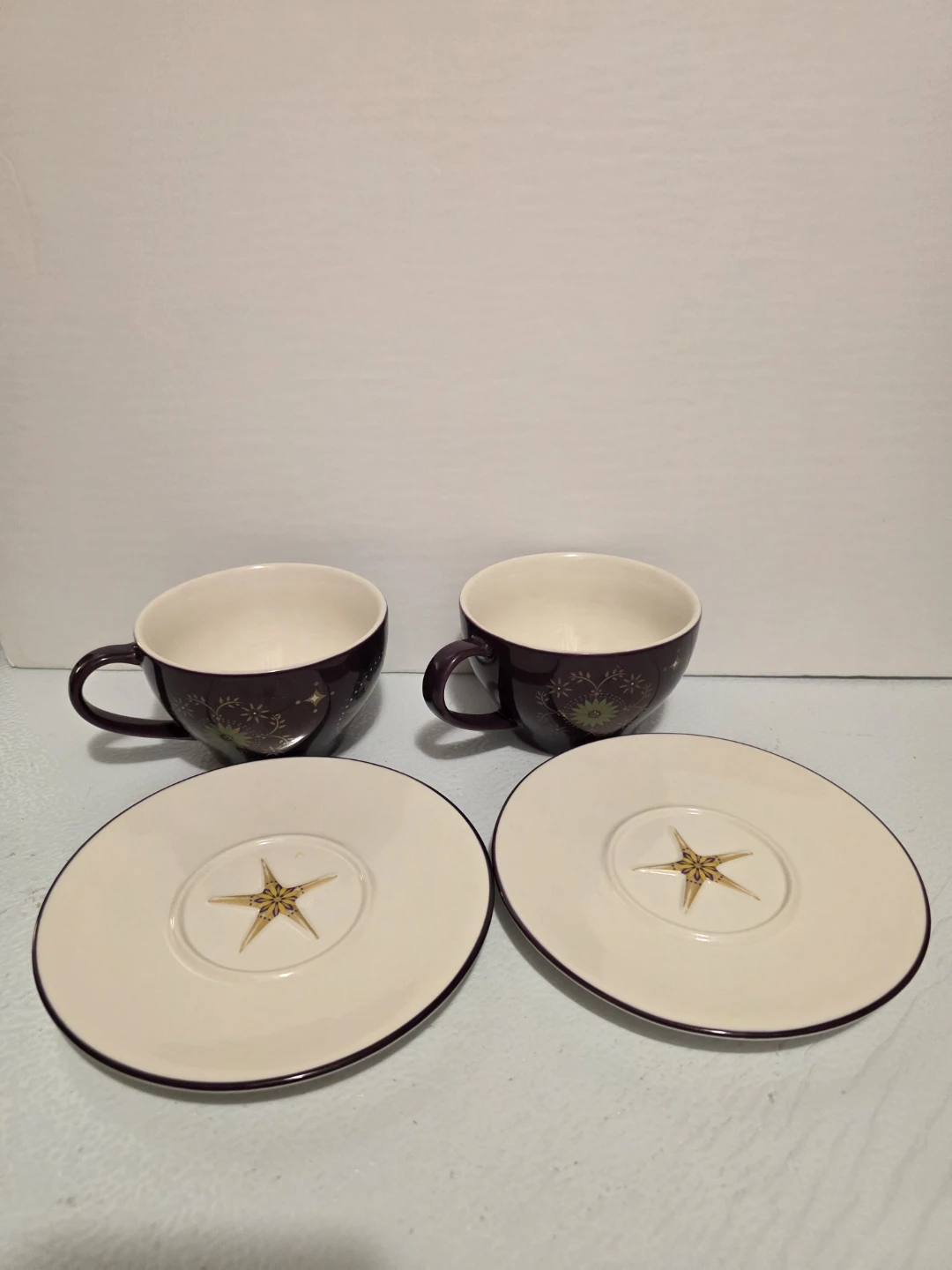 2006 Starbucks Holiday Coffee Cup and Saucer Set - photo 2