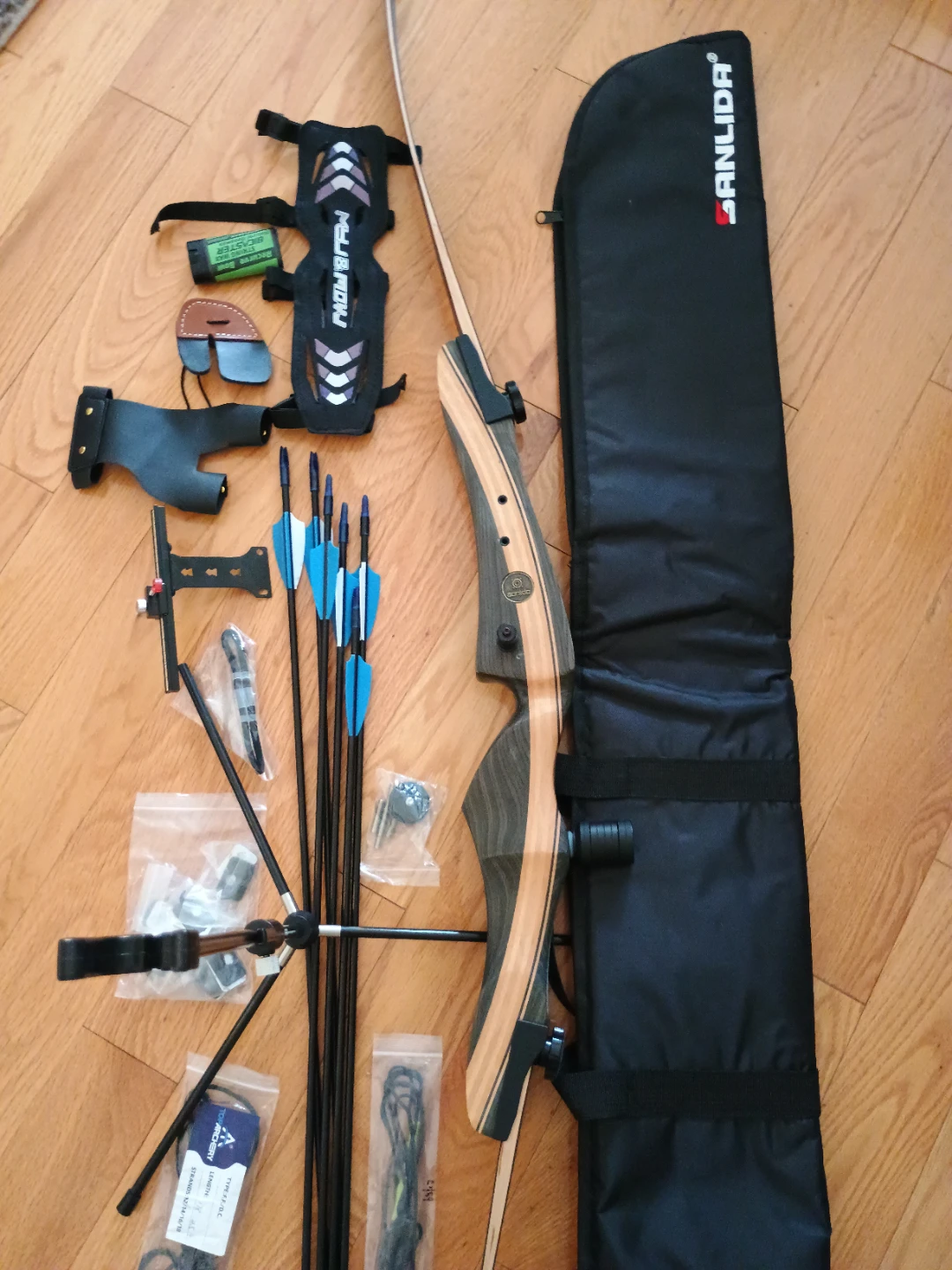Sanlida Archery Bow Set with Accessories - photo 2