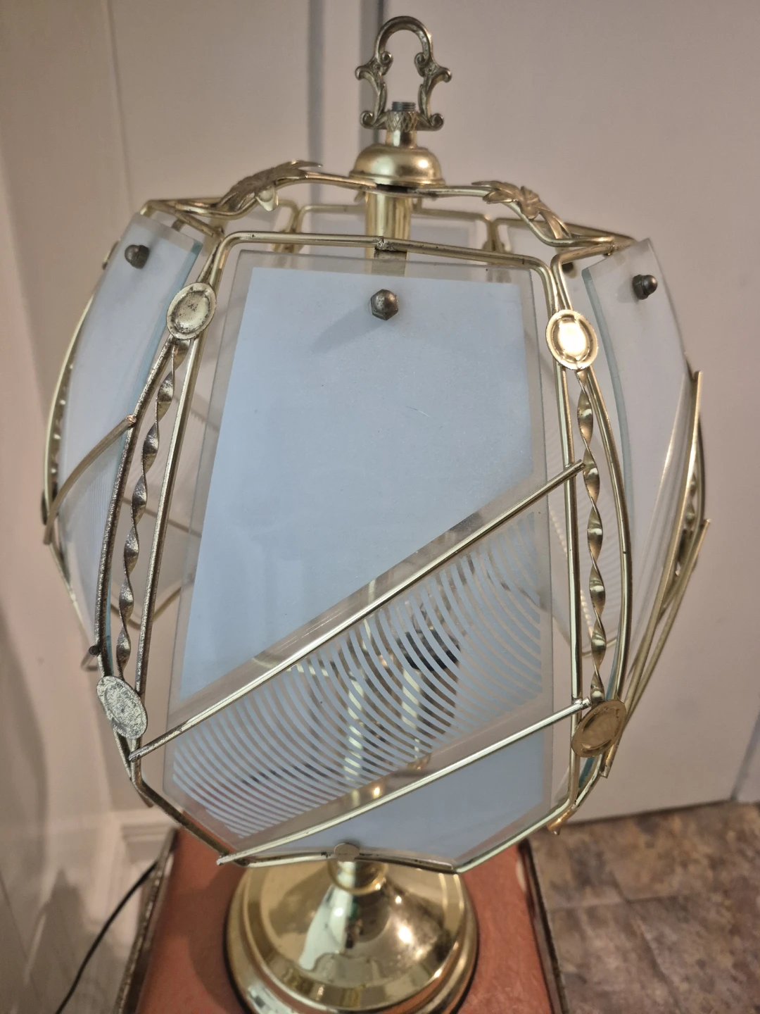 Vintage Brass and Frosted Glass Table Lamp - photo 2