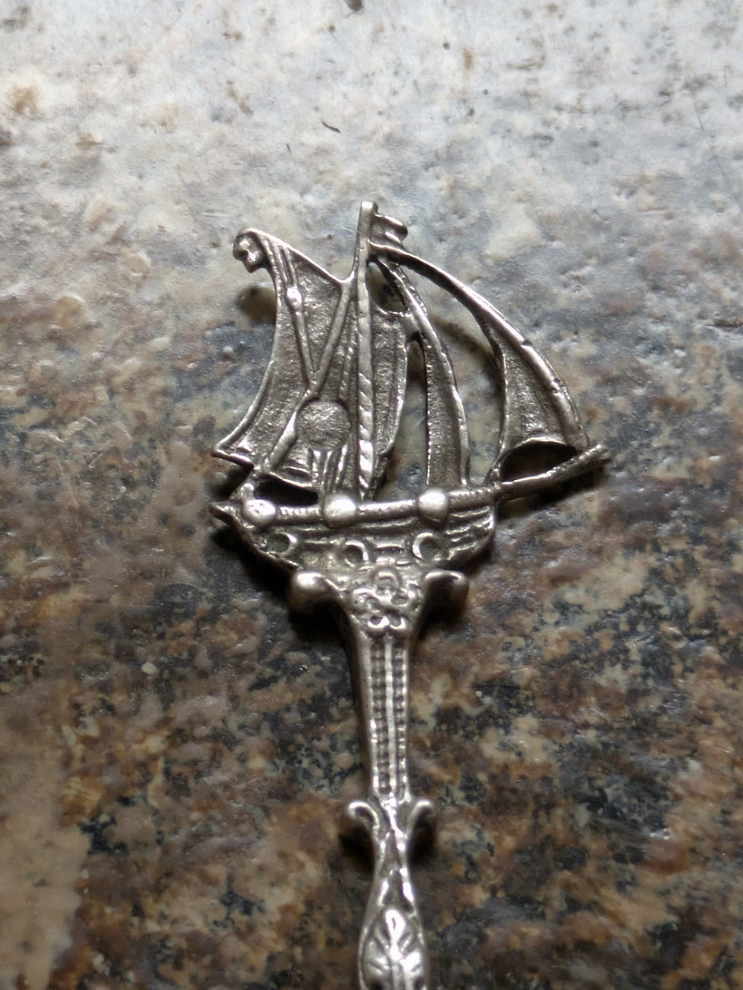 Vintage Dutch Windmill Souvenir Spoon - photo 4
