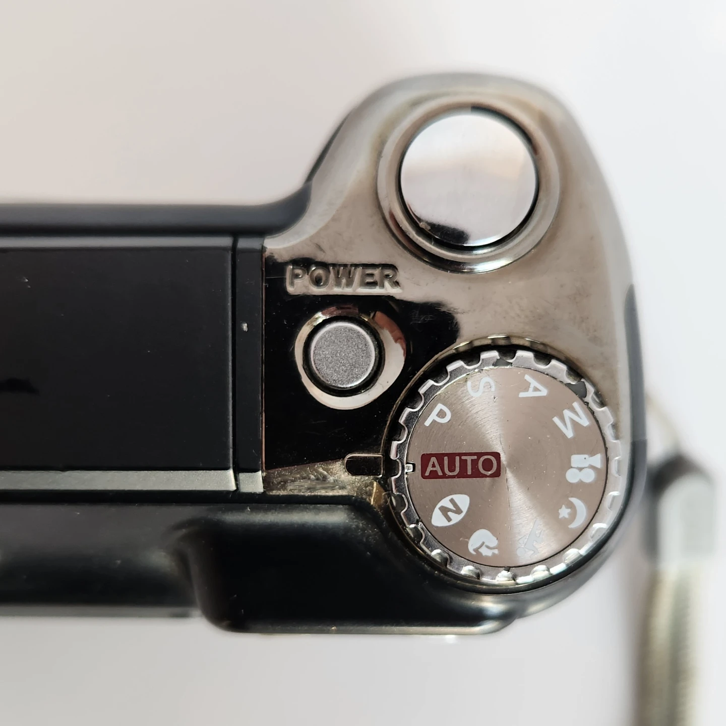 Fujifilm FinePix E900 Digital Camera - photo 4