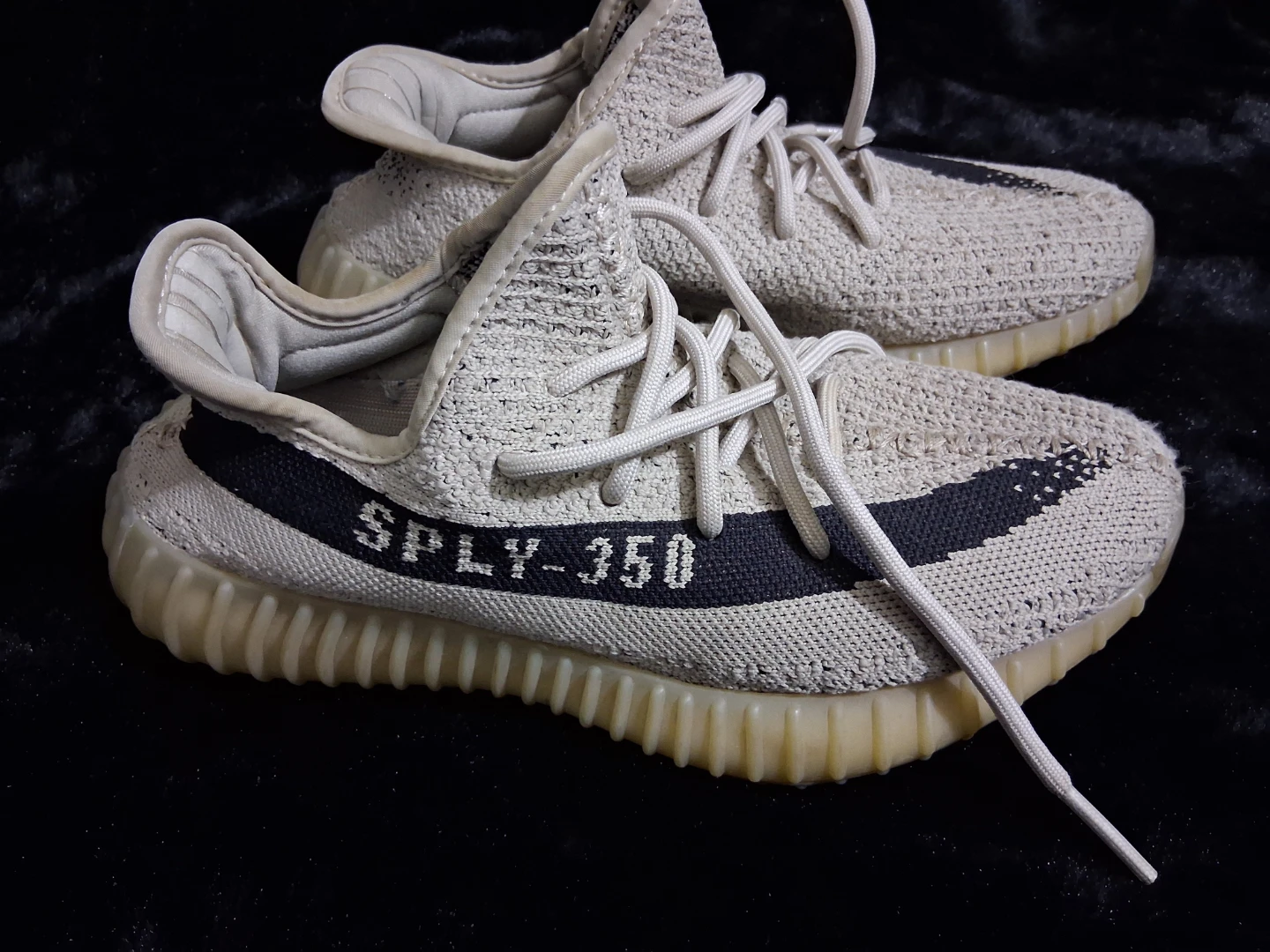 Adidas Yeezy Boost 350 V2