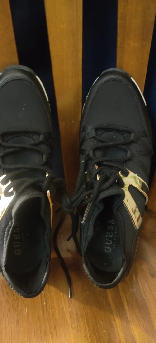 Guess Los Angeles black sneakers