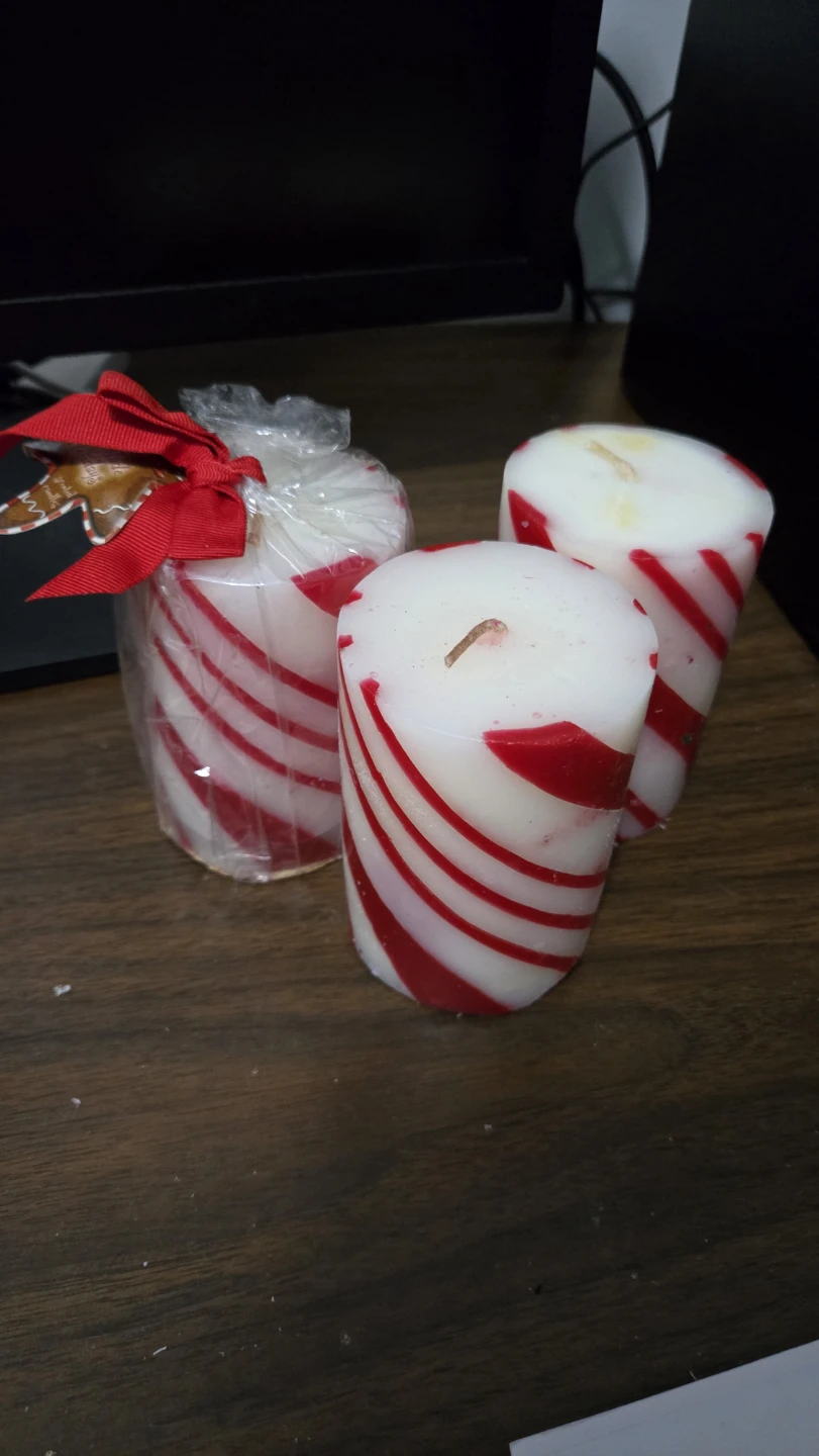 Set of 3 Candy Cane Pillar Candles