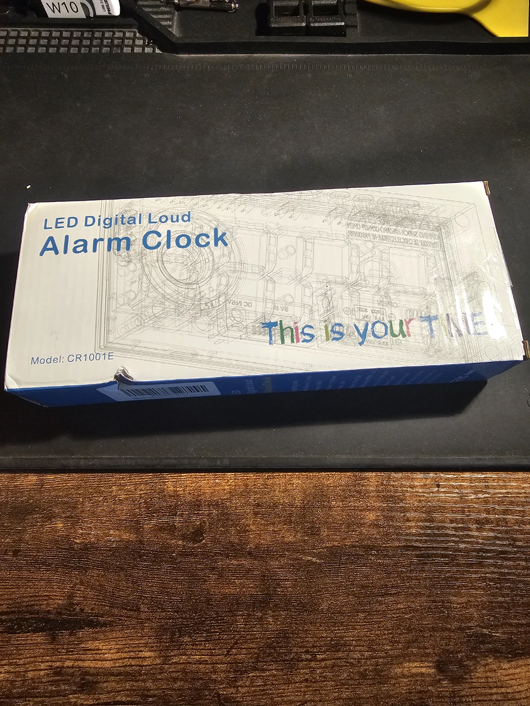 LED Digital Loud Alarm Clock Model CR1001E - photo 3