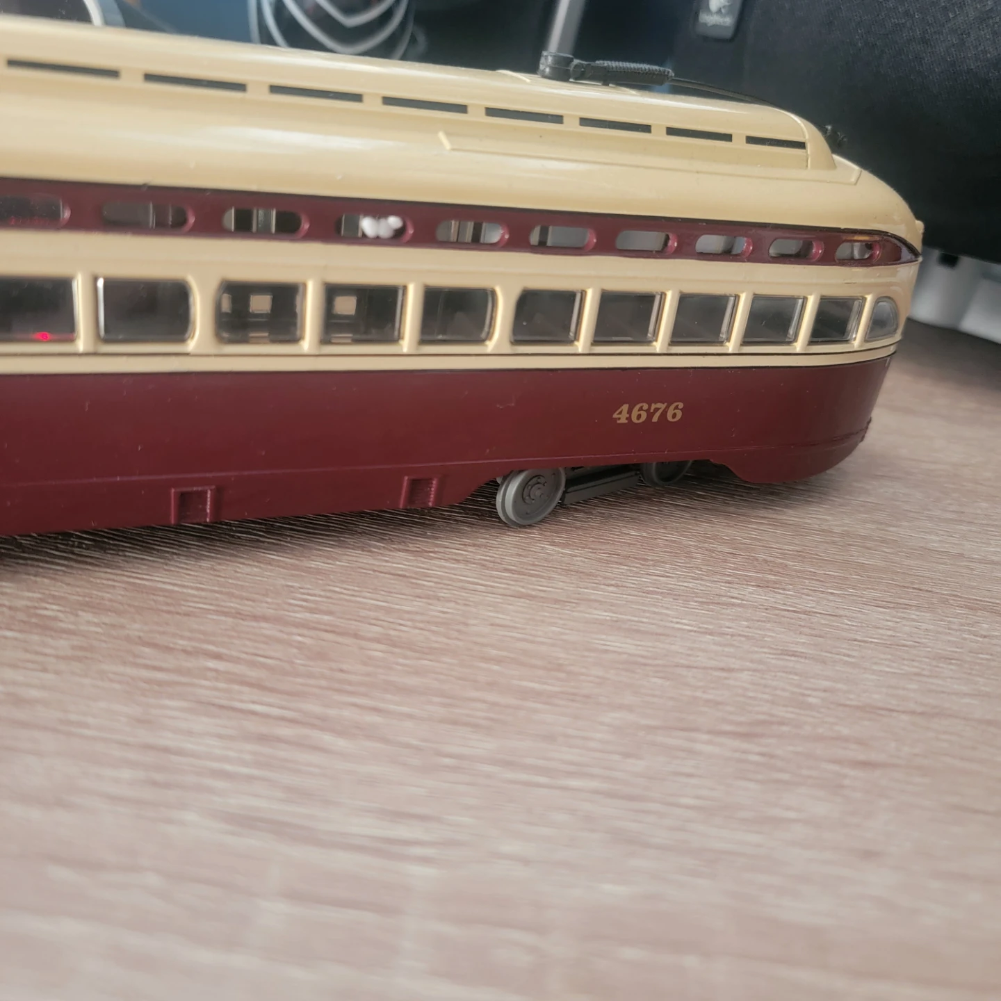 Vintage TTC PCC Streetcar Model 4676 - photo 2