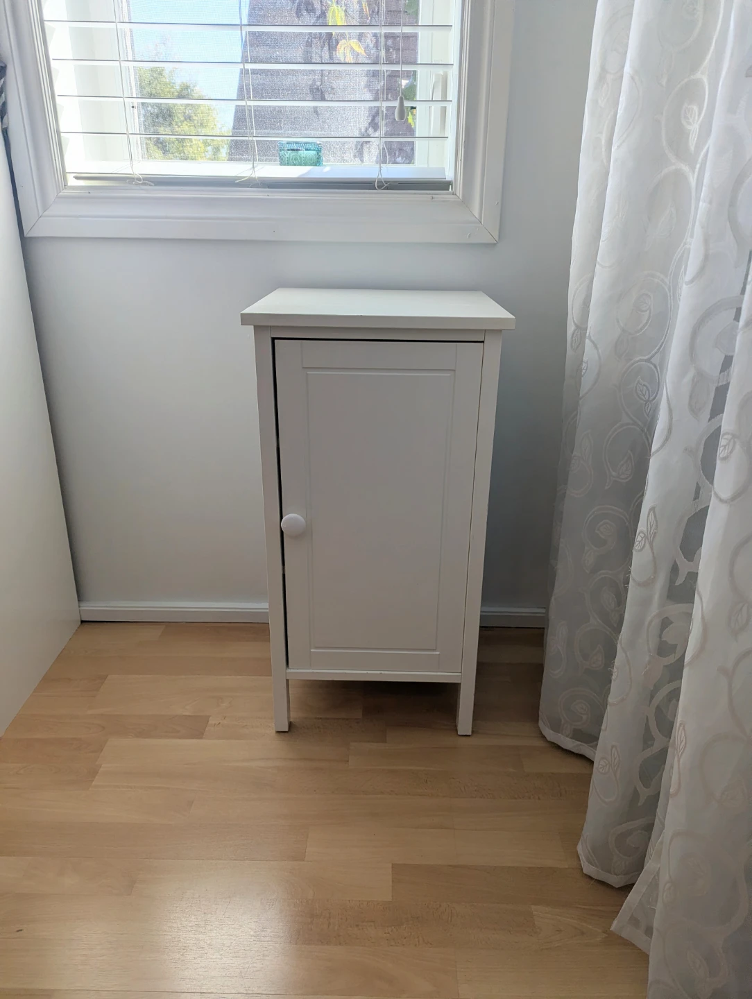 Small IKEA Cabinet x1