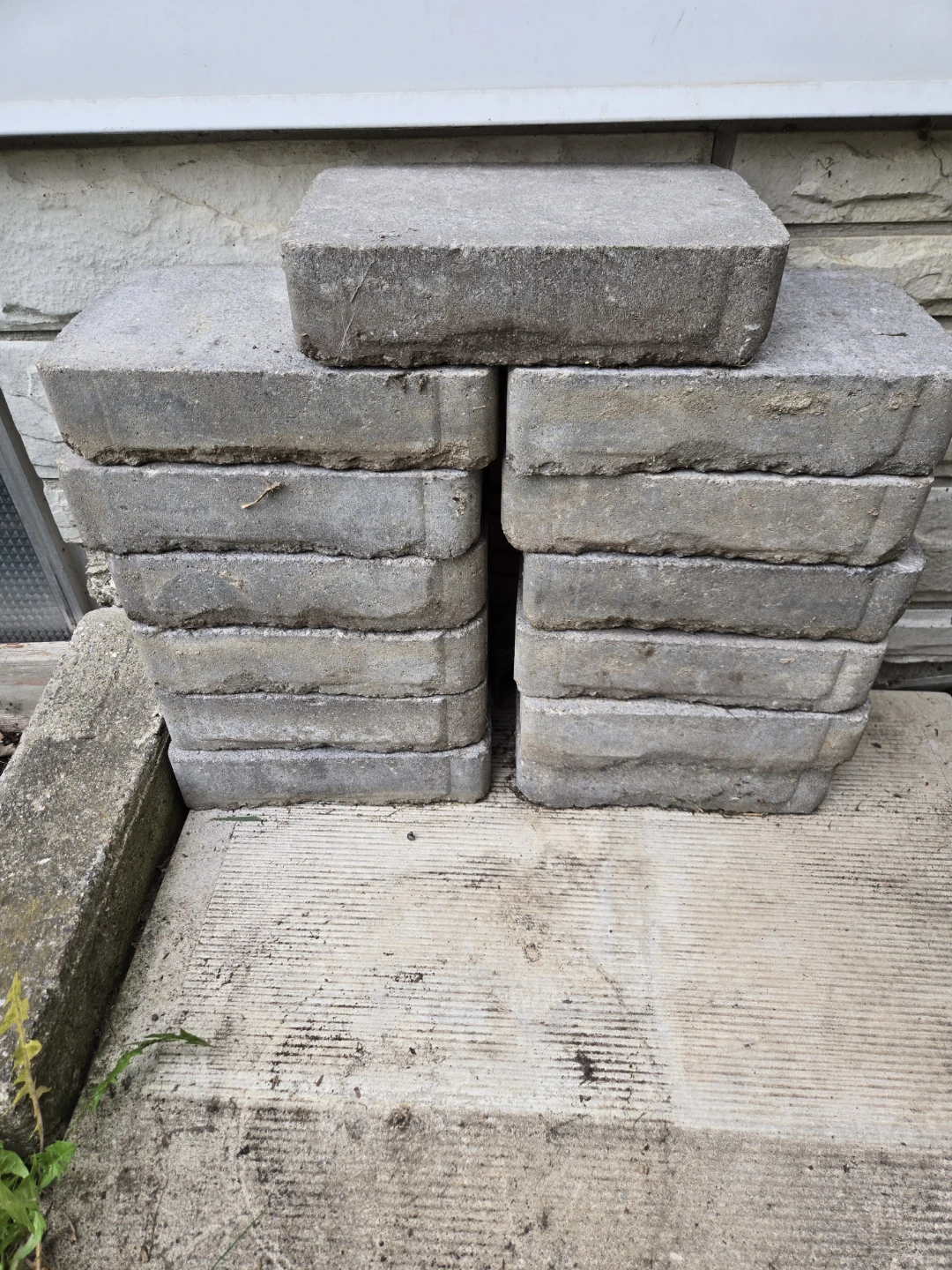 21 Concrete Pavers 7.5X11"