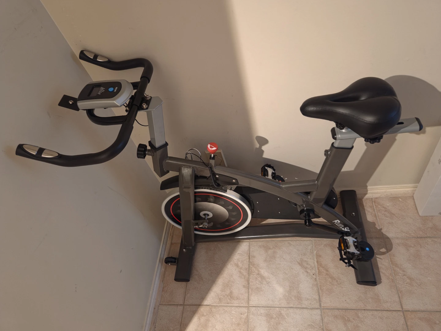 Run.SE Stationary Exercise Bike - photo 2