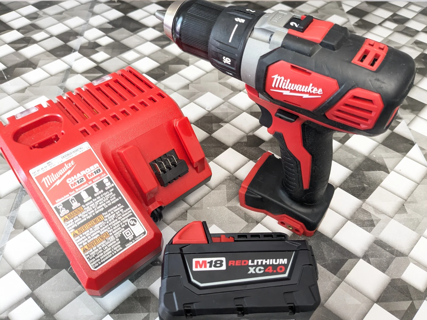 M18 Milwaukee Cordless 1/2" Drill Driver Combo Kit - photo 2