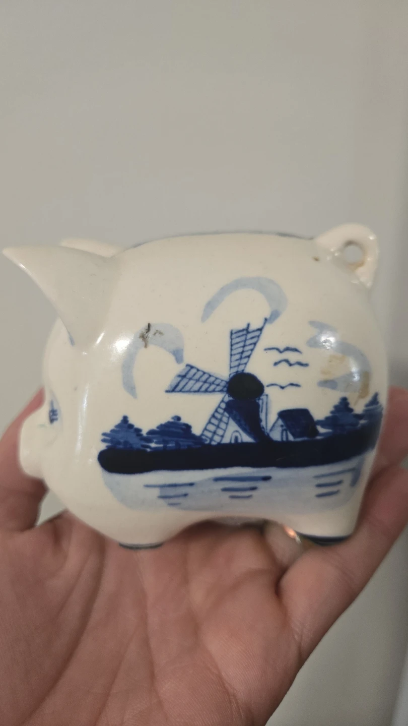 Hand-painted Delft Blue ceramic piggy bank - photo 2