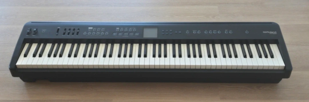 Roland FP-E50 Degital Piano - photo 4