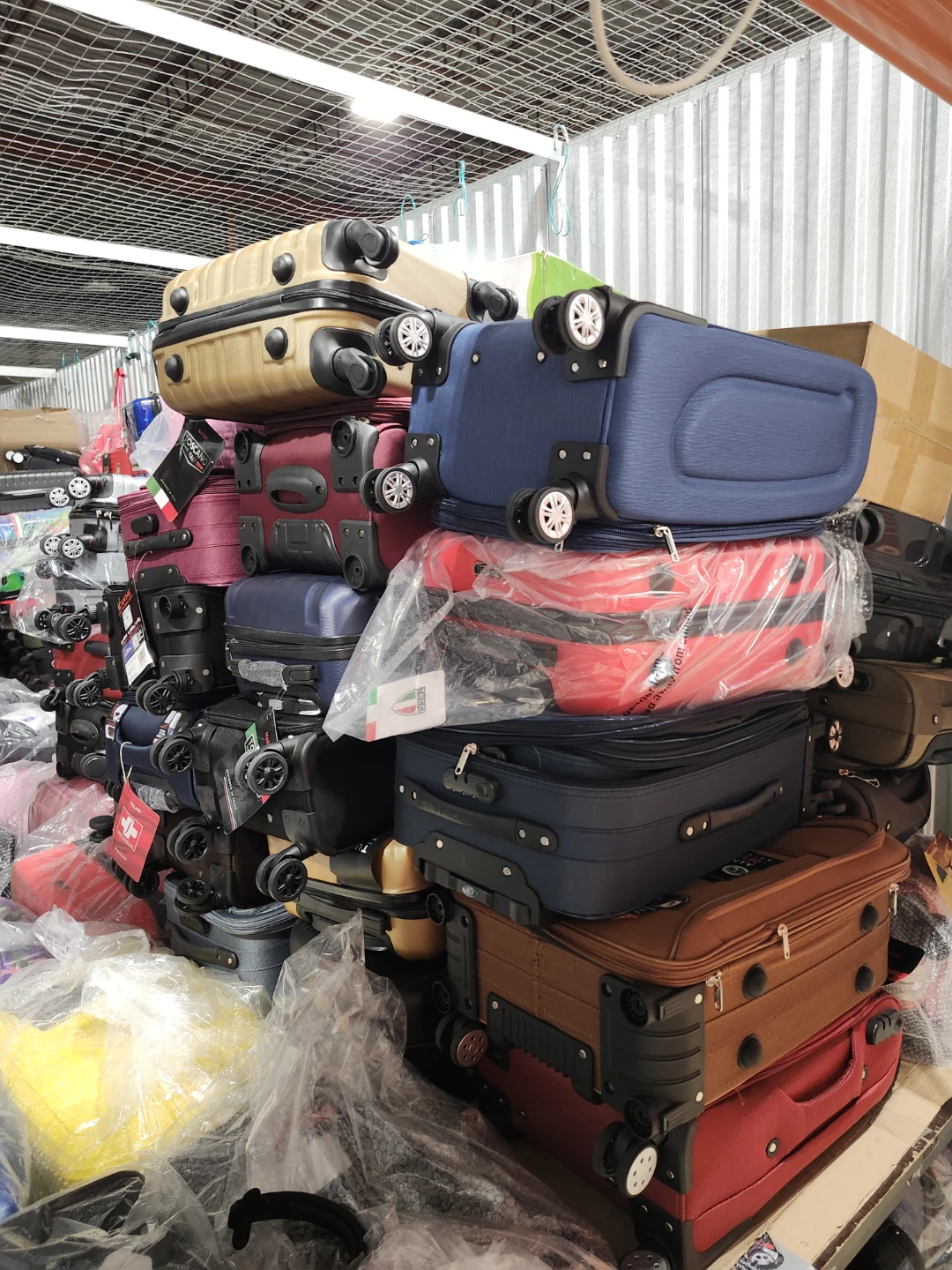 New Hand Carry on Sale Cabin Size Luggage