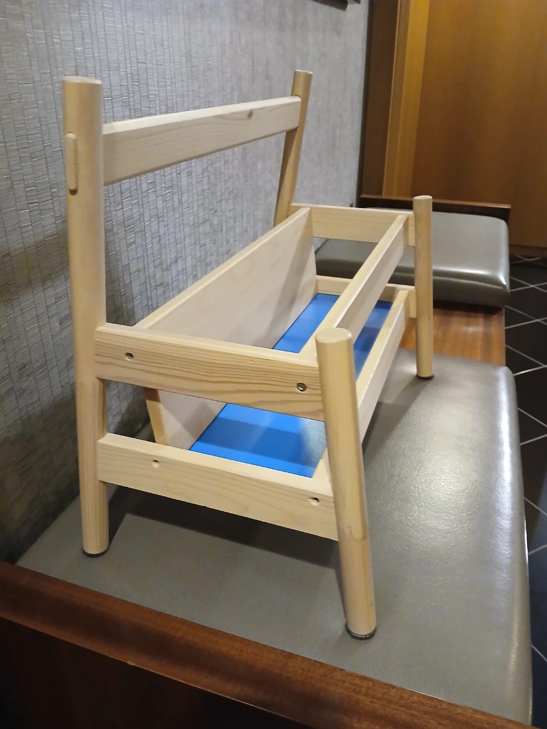 Solid Wood Children's Book Rack - photo 5