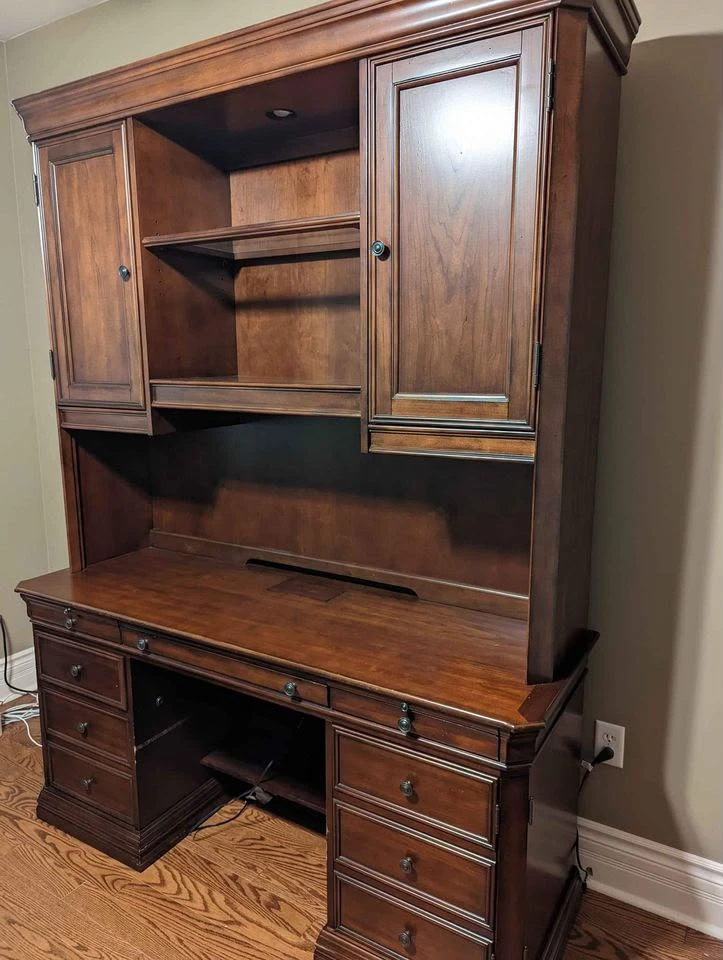 $2500 OBO - Executive Desk + Hutch and Bookshelf - photo 5