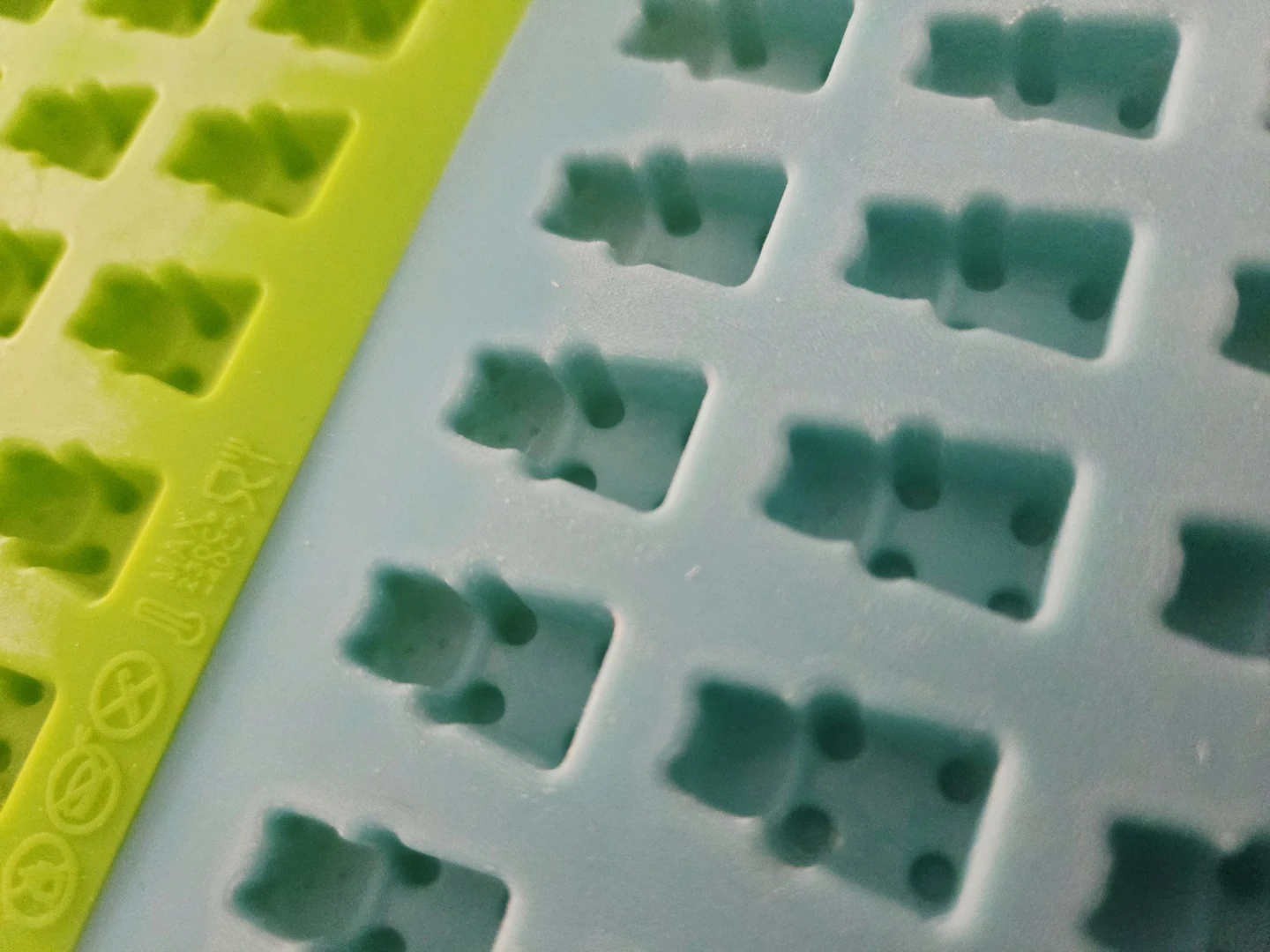 Assorted Silicone Moulds for Baking and Crafts - photo 4
