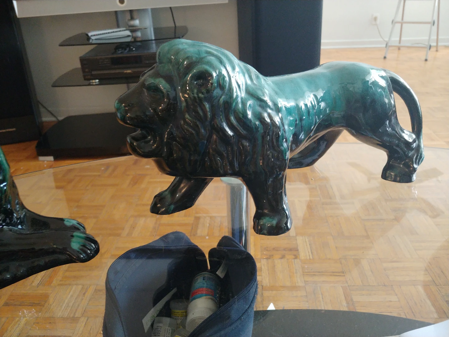 Blue mountain pottery Lion Figurine and Vase Set