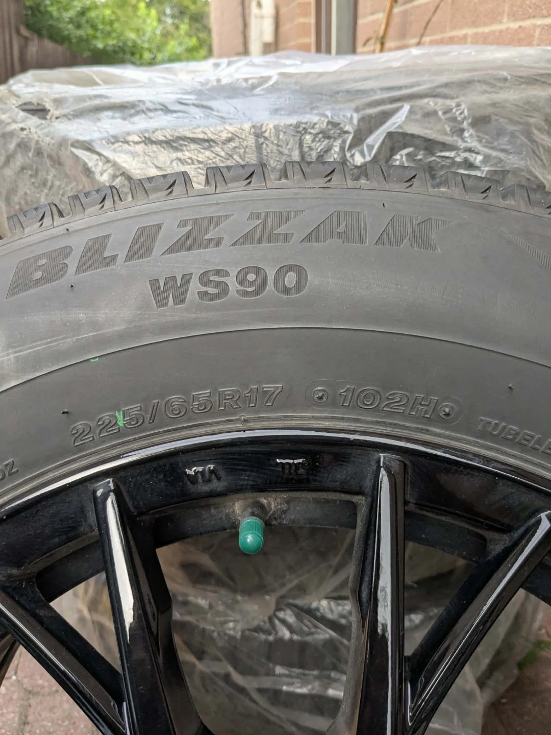 Bridgestone Blizzak WS90 Tires 225/65R17 - photo 3