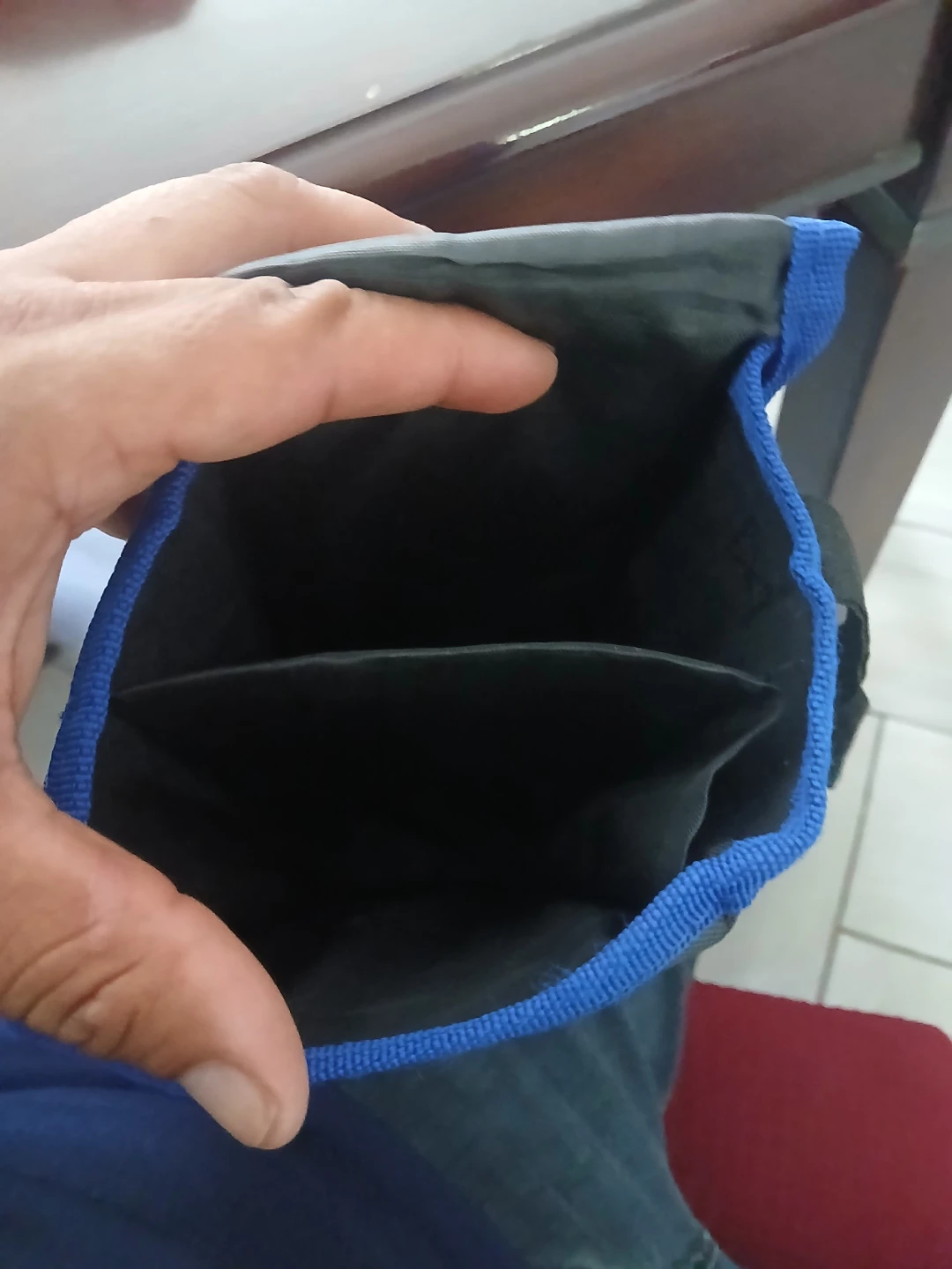 Jomgand Jump Starter Portable Charger - photo 2