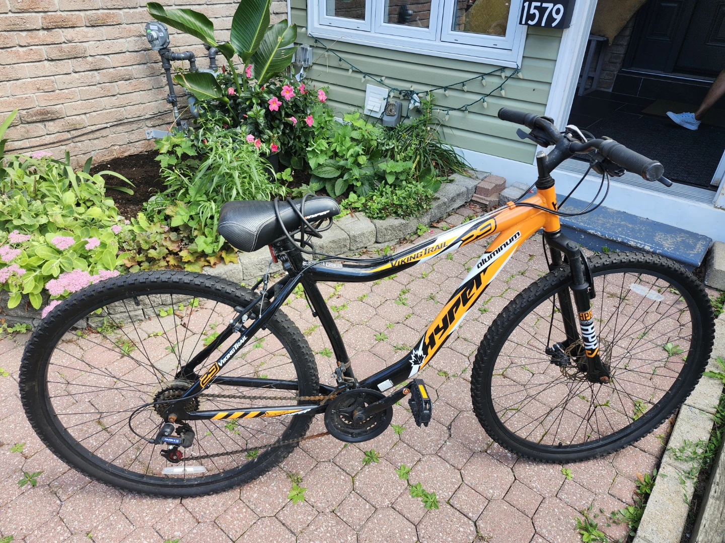 Supercycle Mountain Bike – Hardly Used - photo 4
