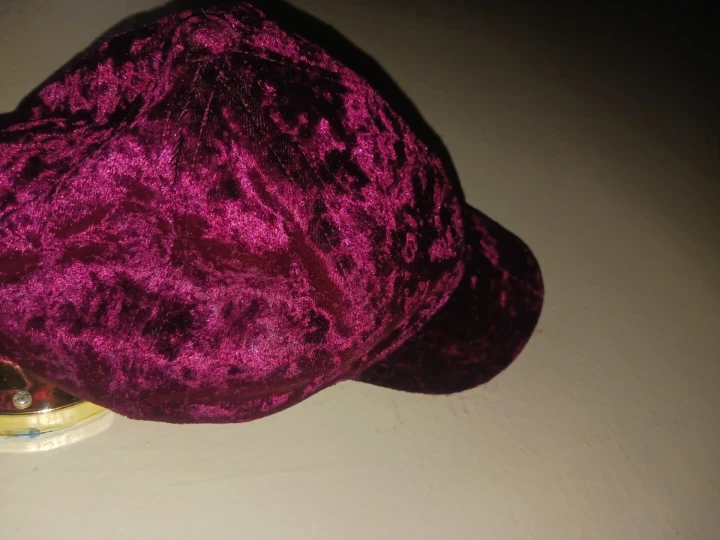 🏈 Burgundy Velvet Baseball Cap
