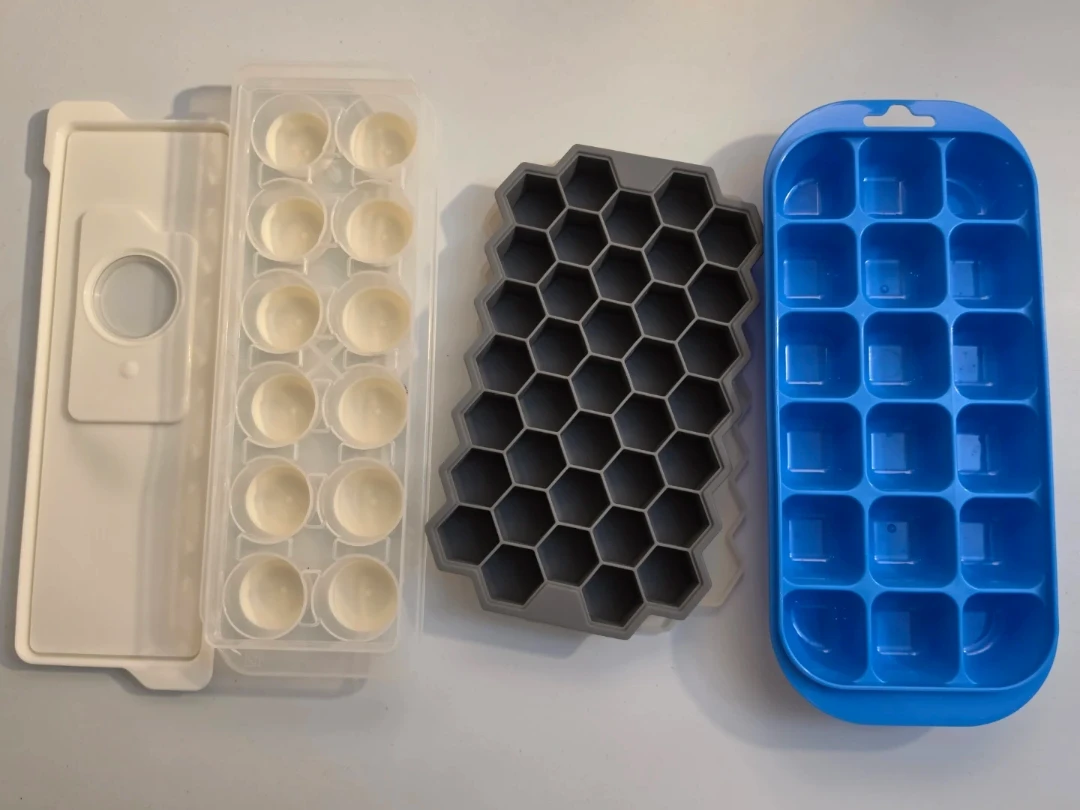 Set of 3 Assorted Ice Cube Trays