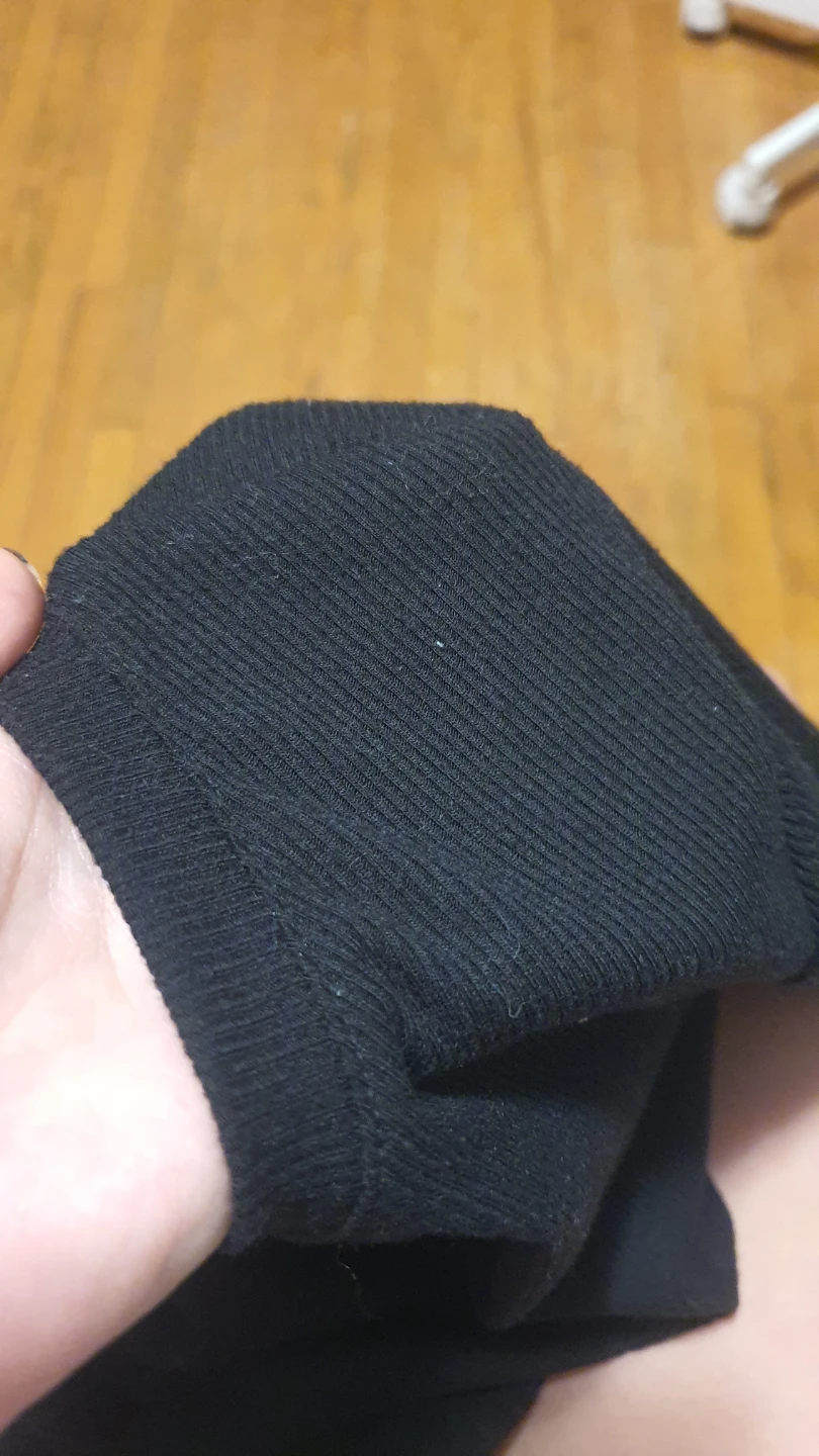 J.O.&co Black Long Sleeve Crop Top - photo 3