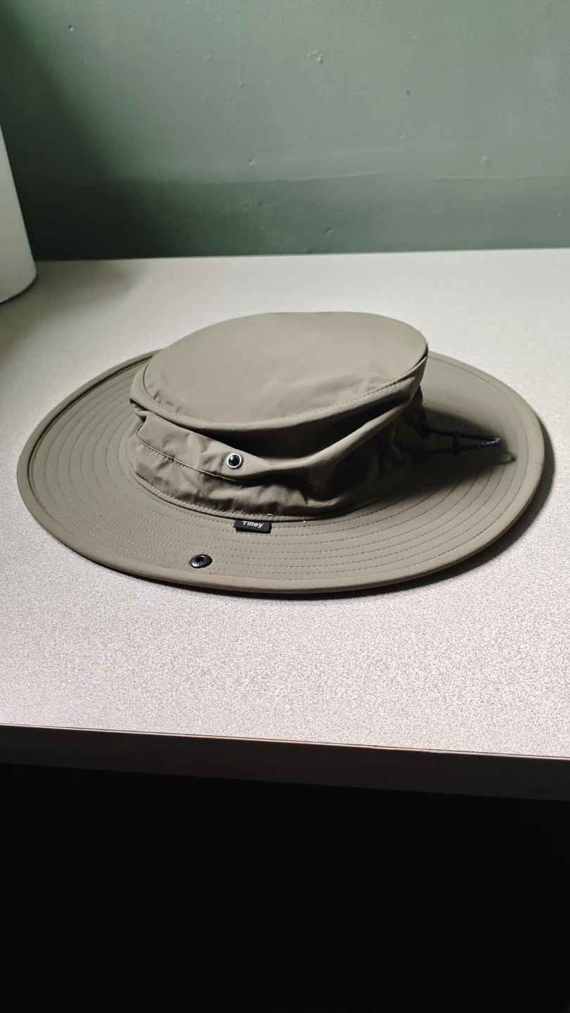 Tilley Olive Green Hat s/m