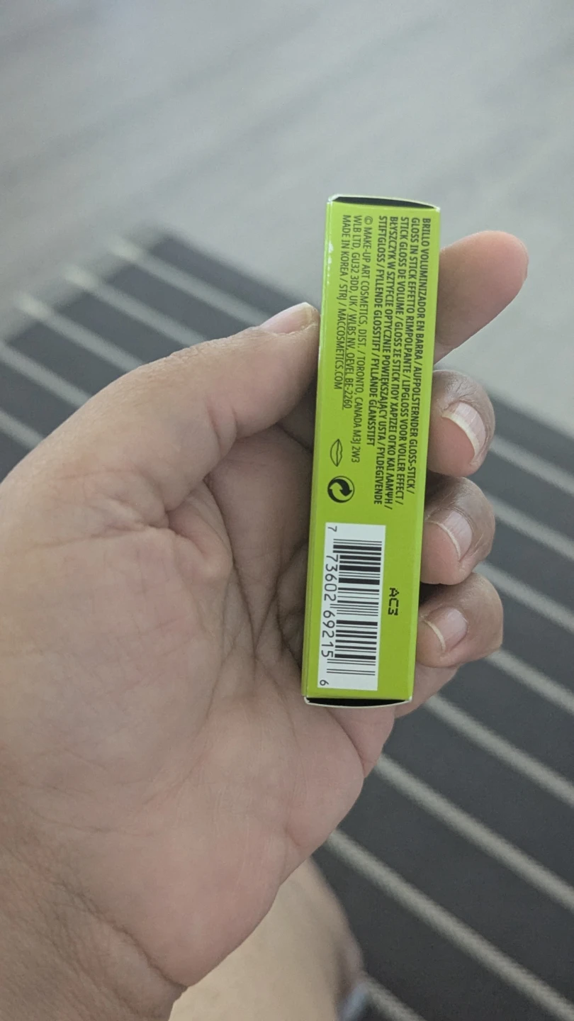 MAC Squirt Plumping Gloss Stick - photo 2
