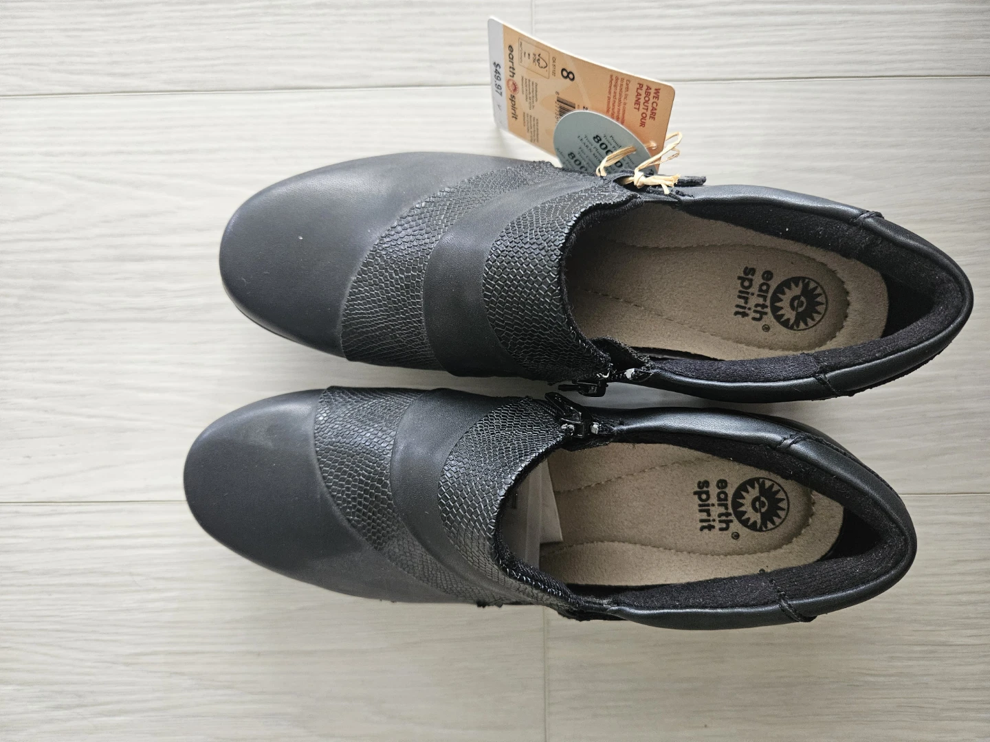 New Earth Spirit black ankle boots, size 8 - photo 2