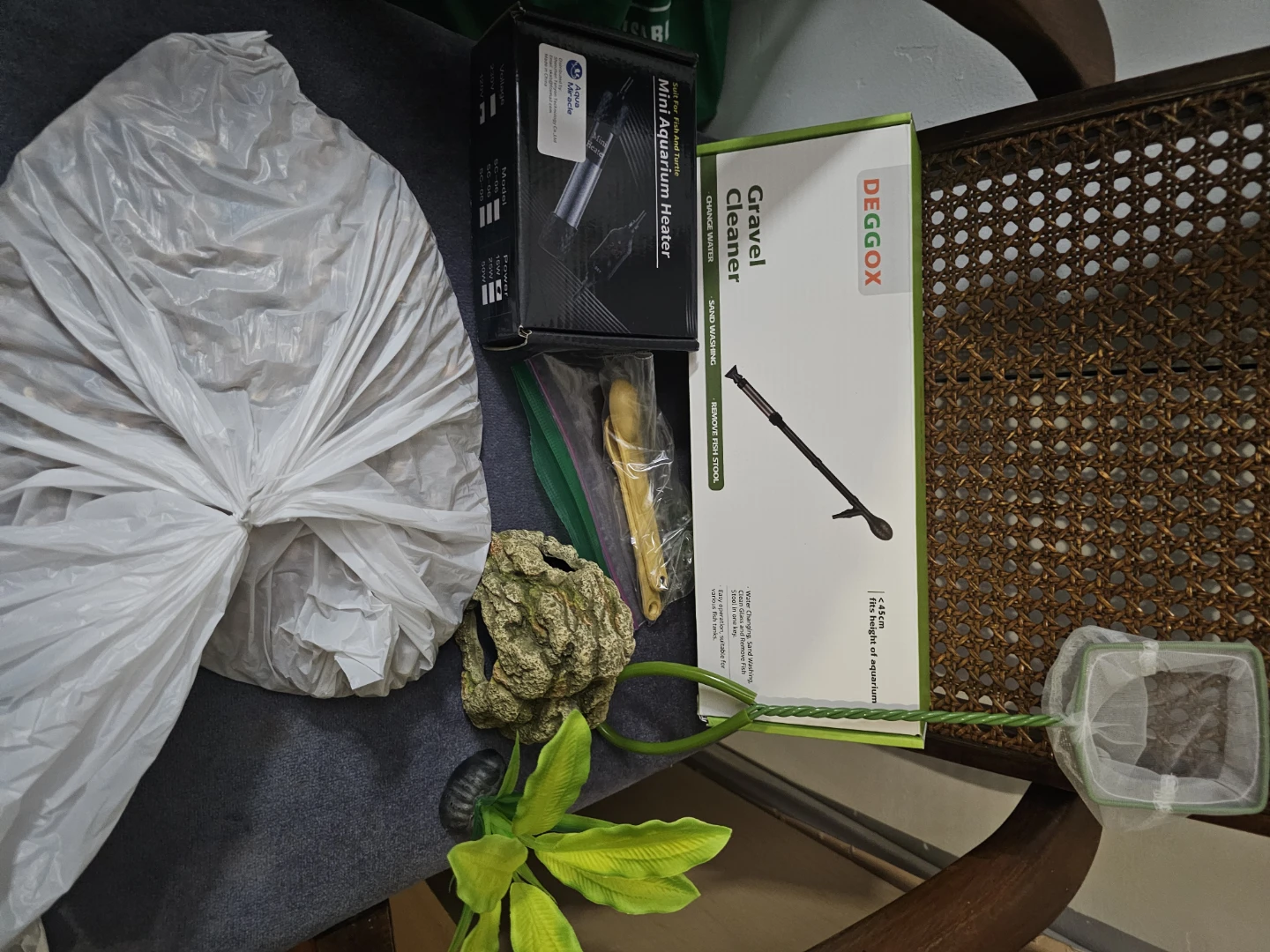 Top Fin 3-Gallon Aquarium Starter Kit with Accessories - photo 4