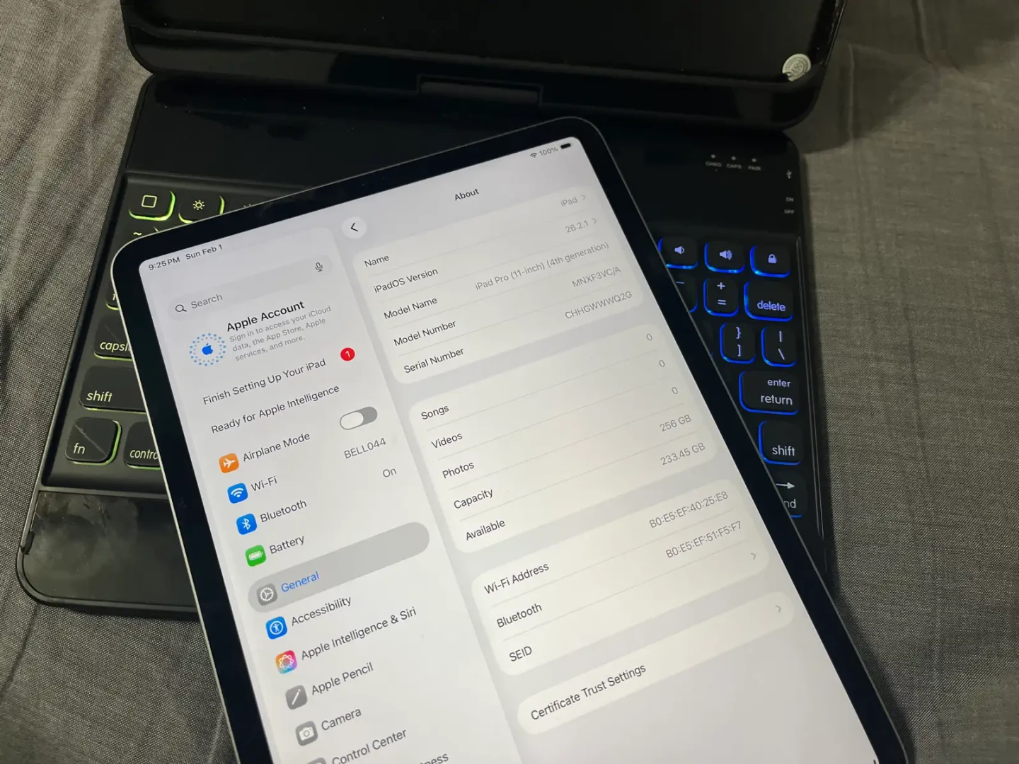 Apple iPad Pro 11-inch 4th Gen 256GB M2 cpu - photo 4
