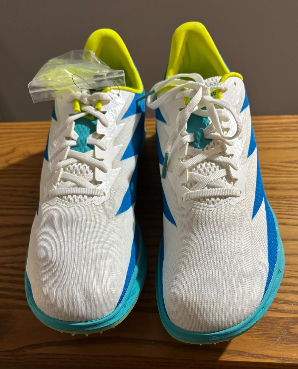 Hoka U Crescendo MD Track Spikes