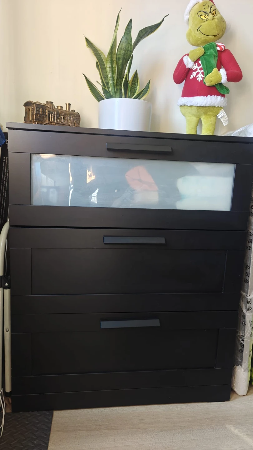 Black 3-Drawer Dresser
