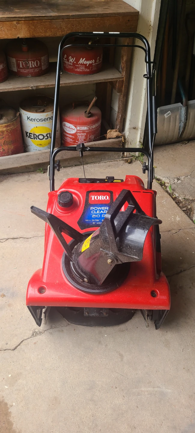 Toro Power Clear 210 R Snow Blower