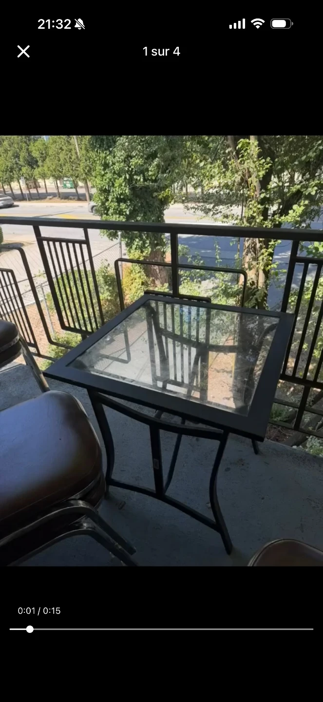 Three brown vinyl and chrome stackable chairs - photo 2