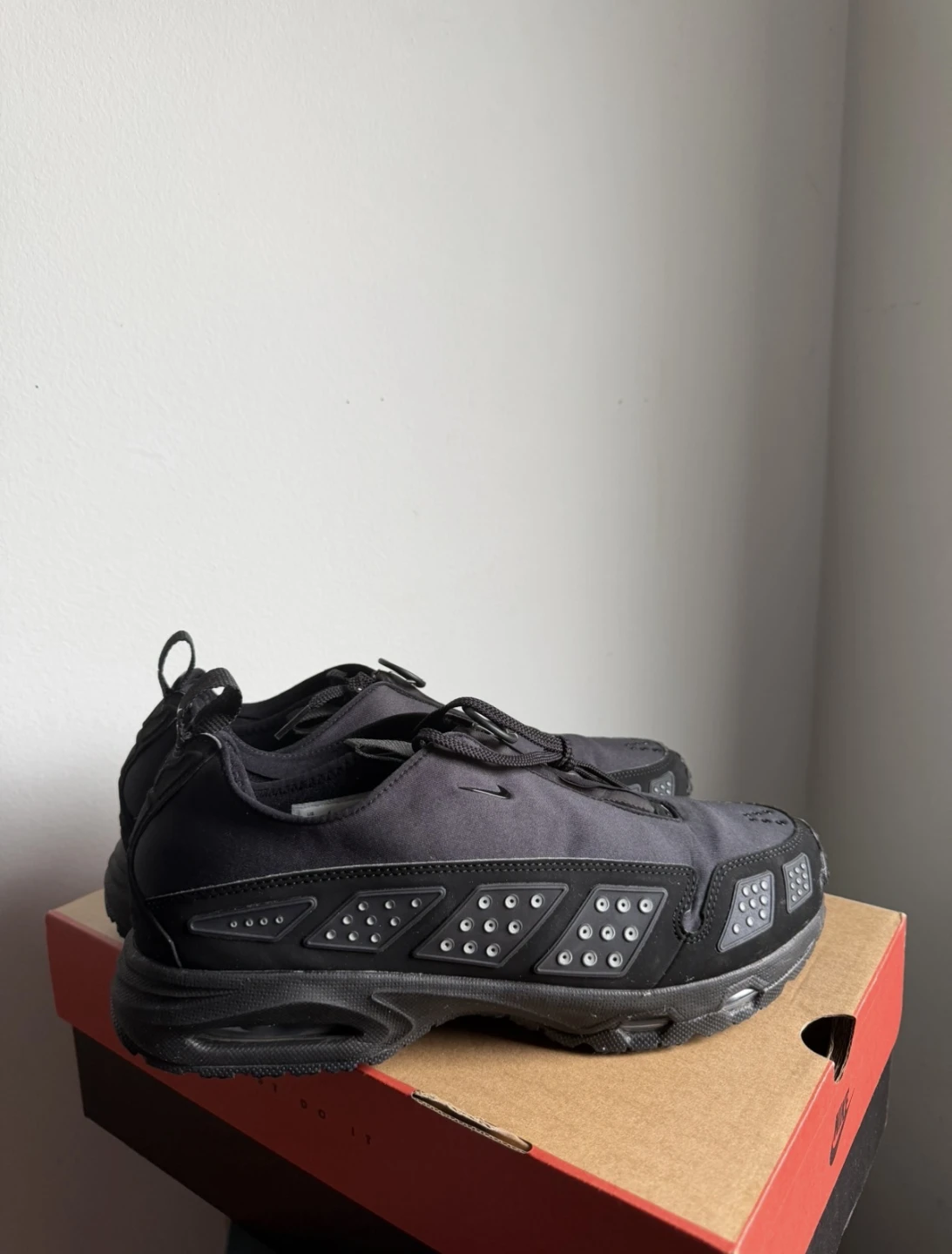 Black Nike Air Max SNDR