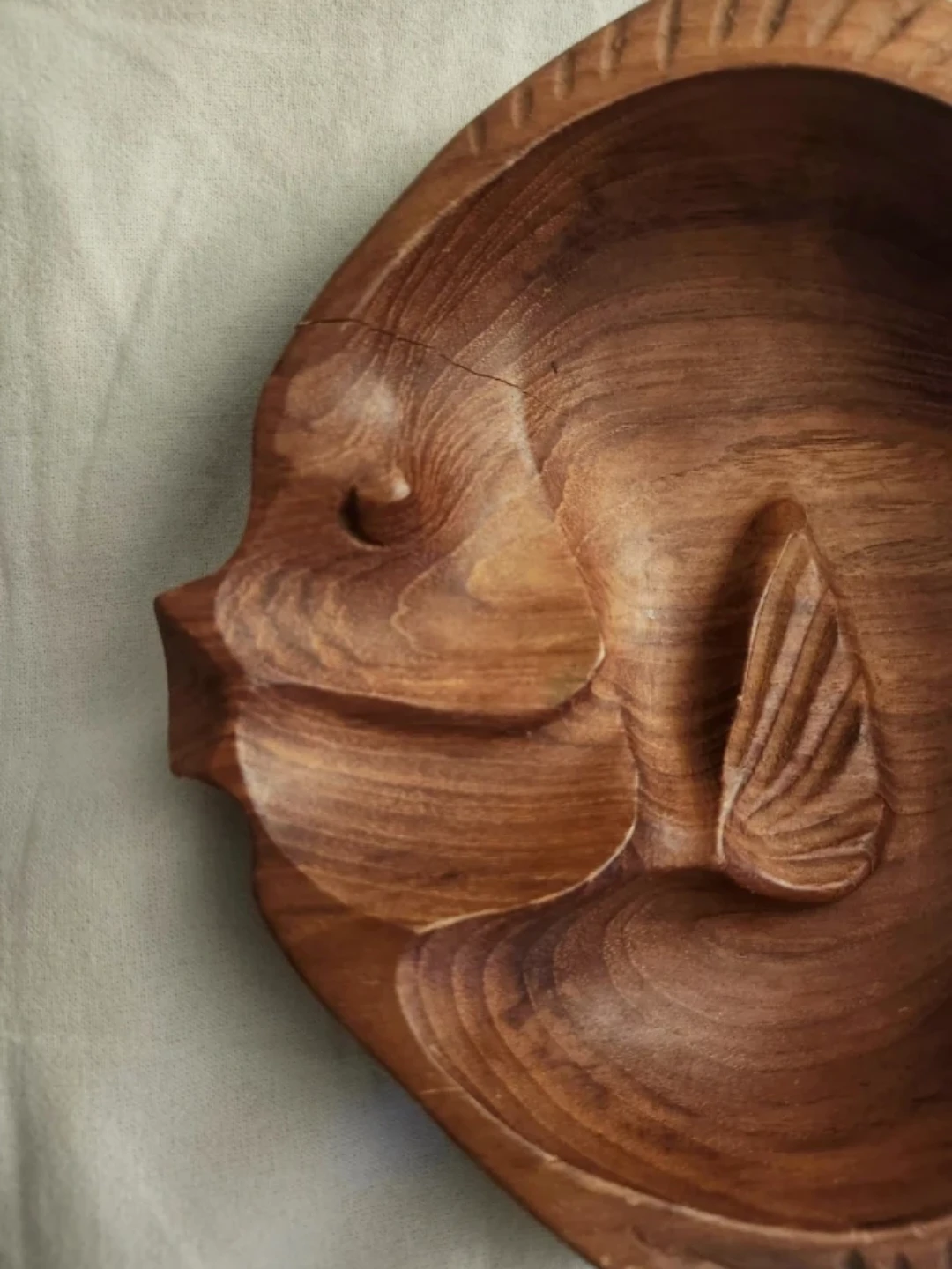 Vintage Hand-Carved Wooden Fish Bowl - photo 2
