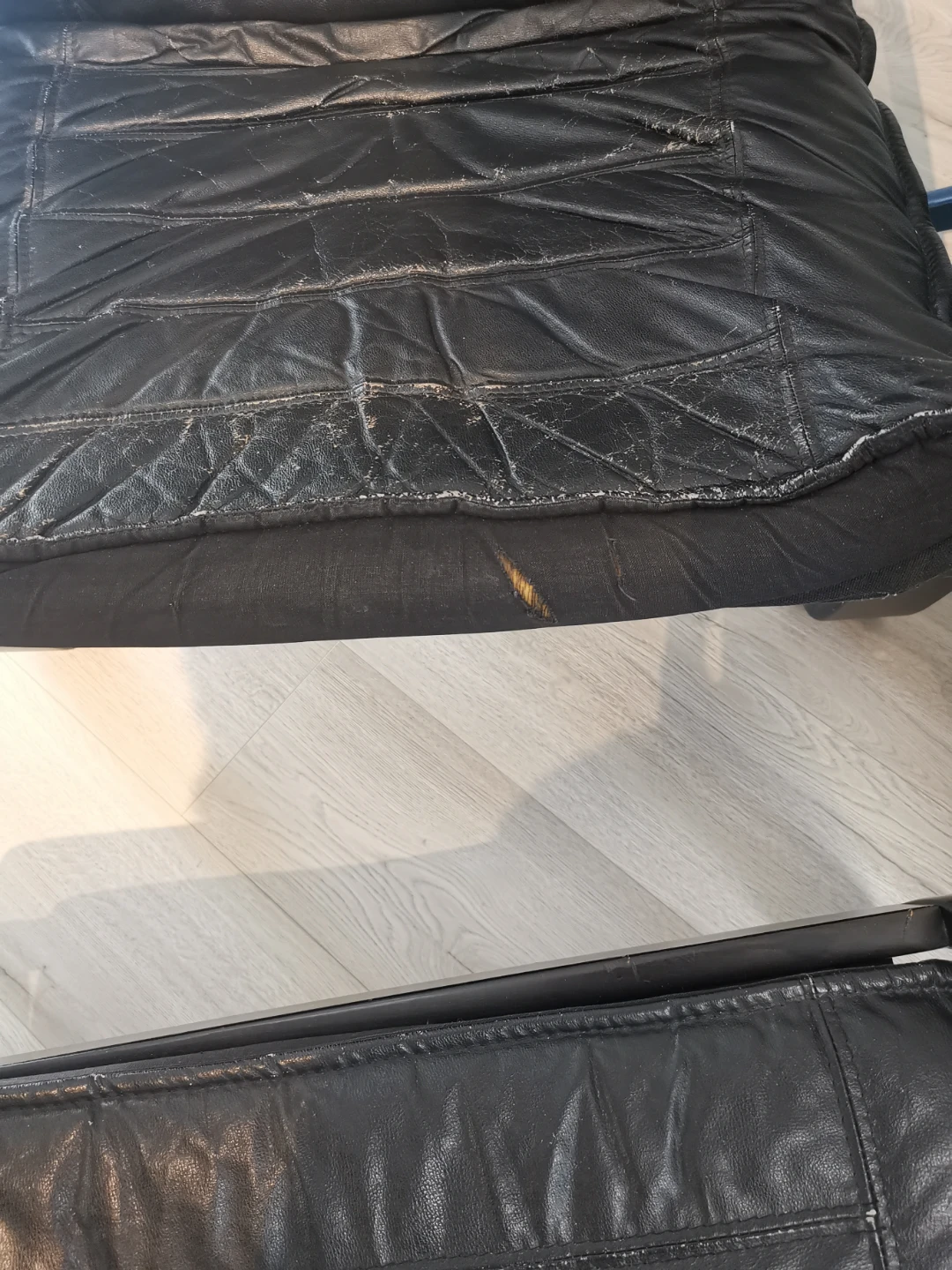 arm chair with foot stool - photo 4