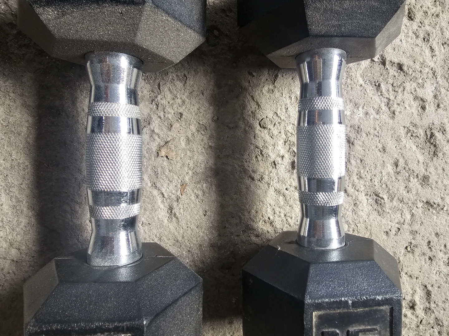 Pair of 15lb Hex Dumbbells - photo 3