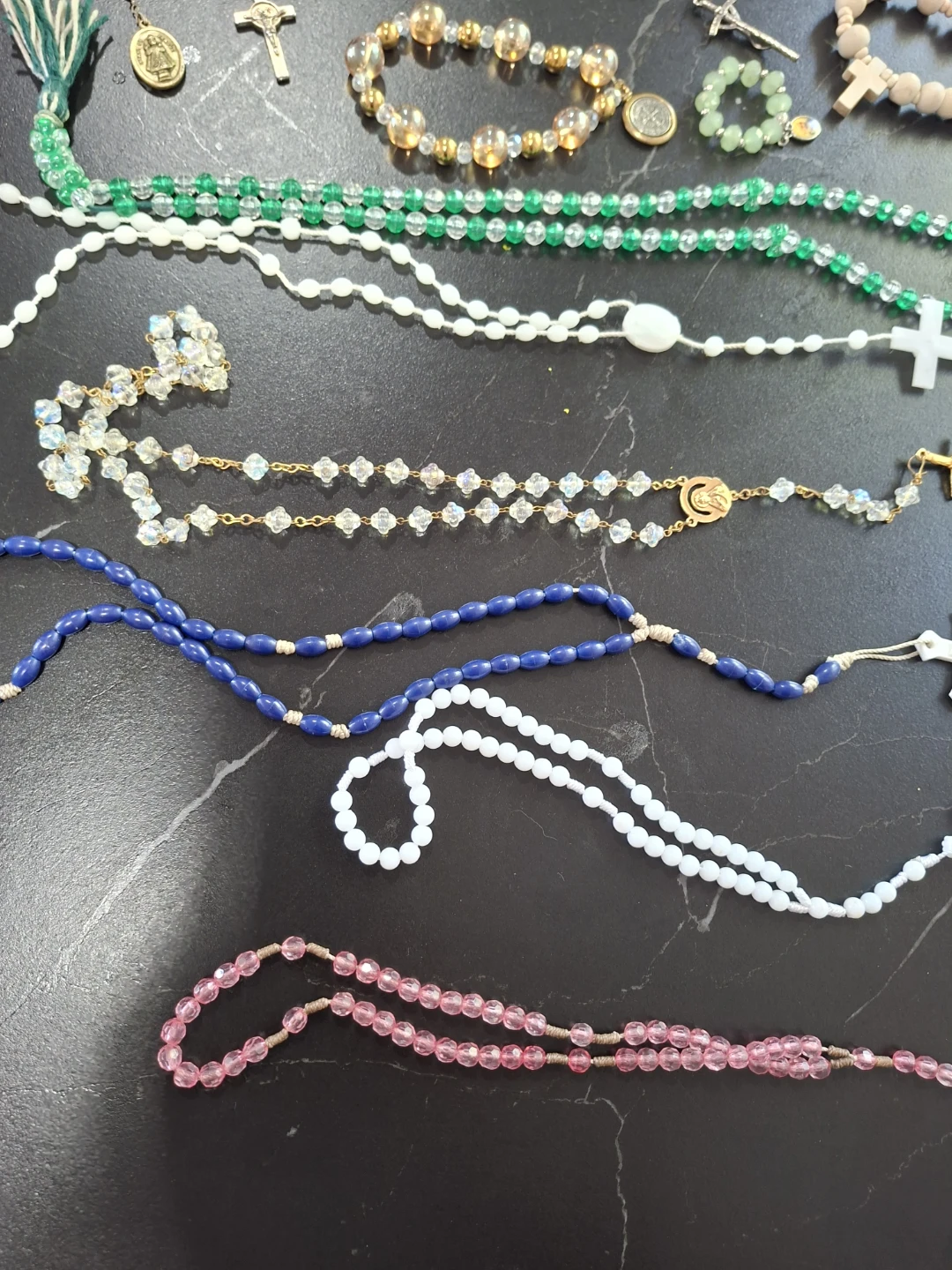 Vintage & Modern Rosary Lot – 30+ Glass, Wood & Metal Pieces - photo 3