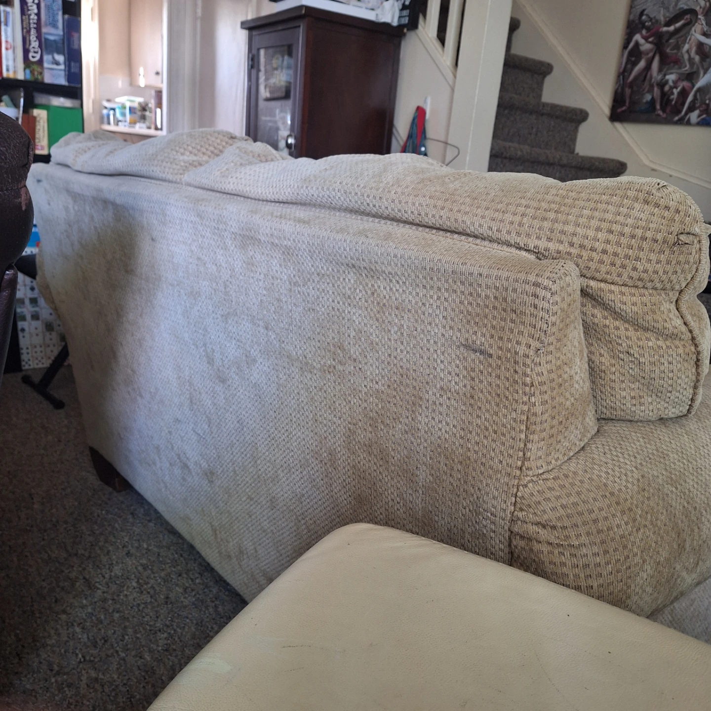 Beige two-seater sofa - photo 4