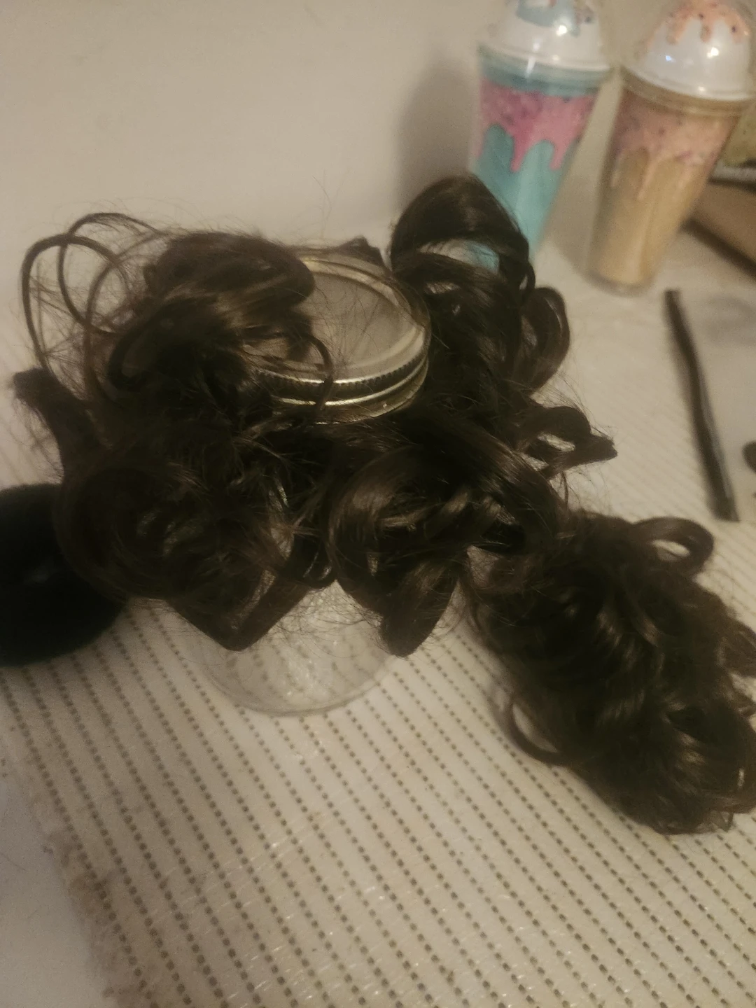 Three brown curly hair scrunchie extensions - photo 2