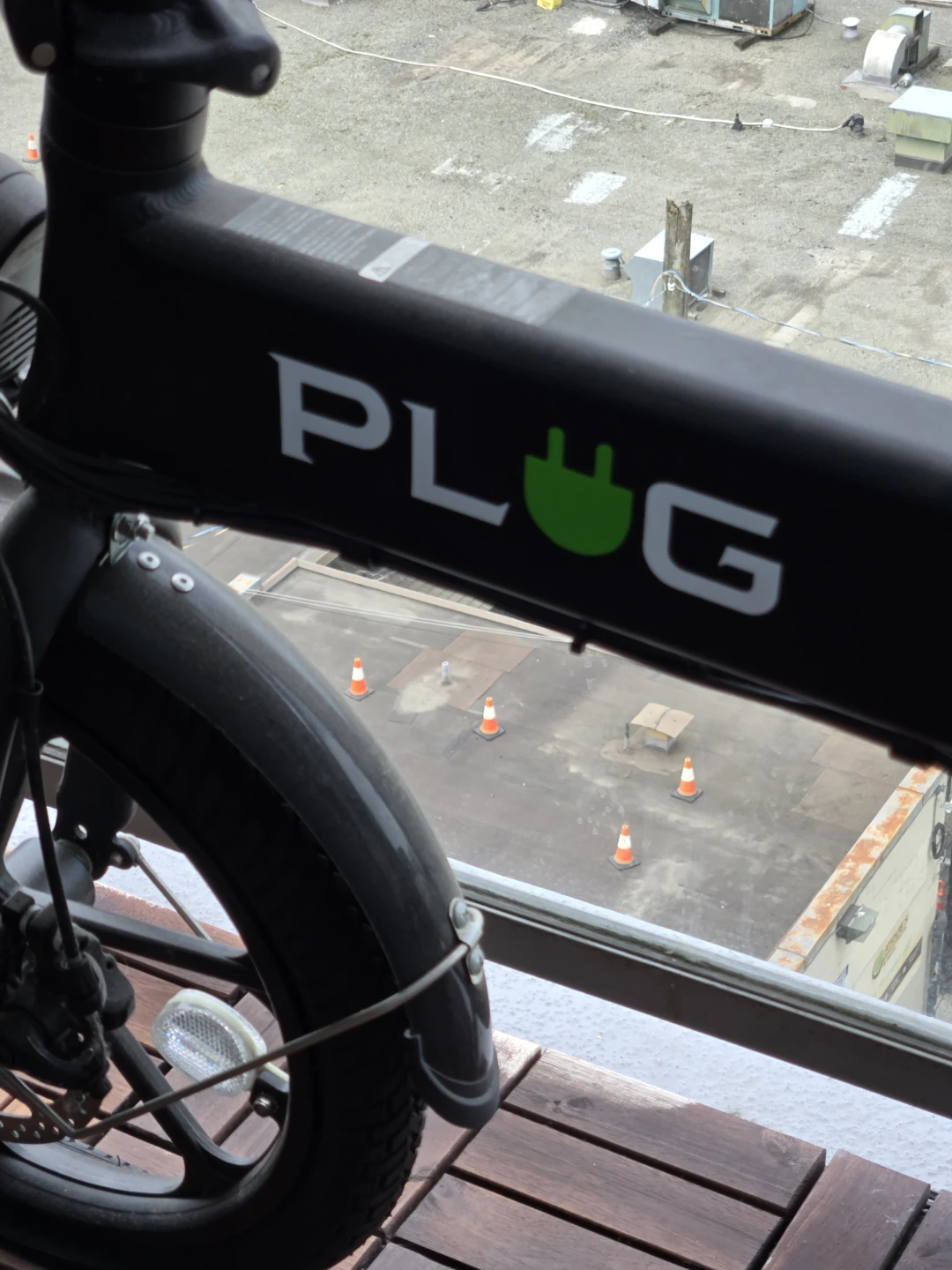 Plug Folding Electric Bike
