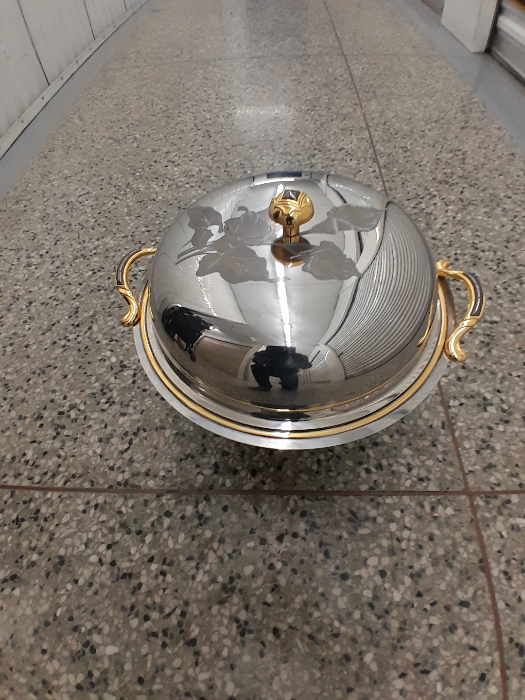 Silver and Gold Tone Chafing Dish - photo 3