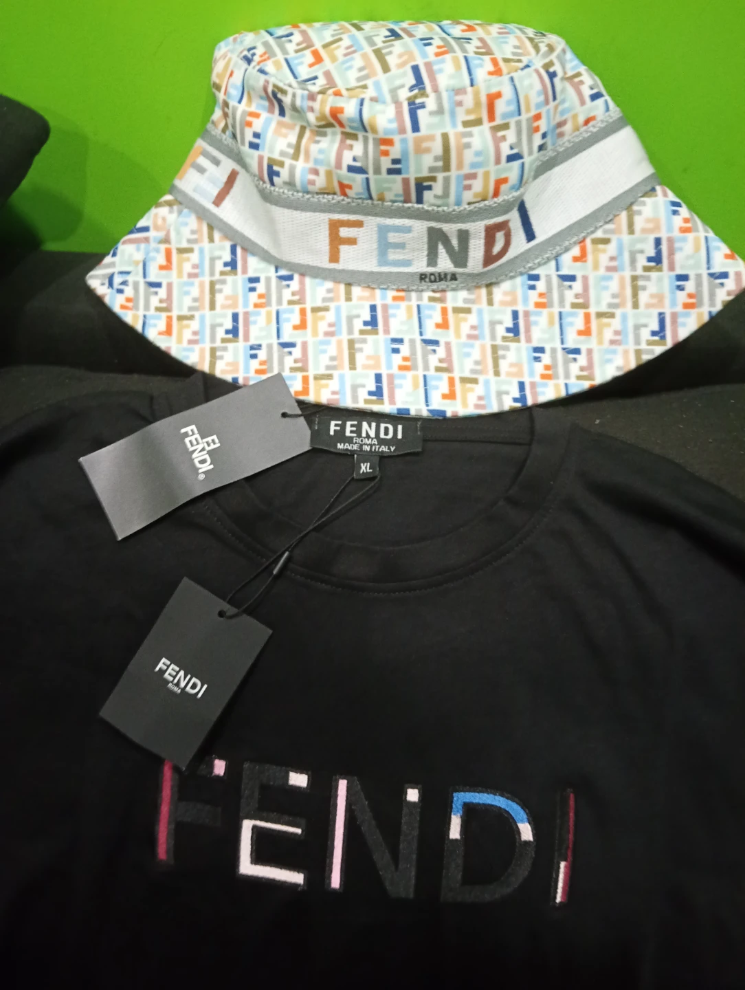 Fendi T-shirt and Bucket Hat Set men's size XL - photo 2
