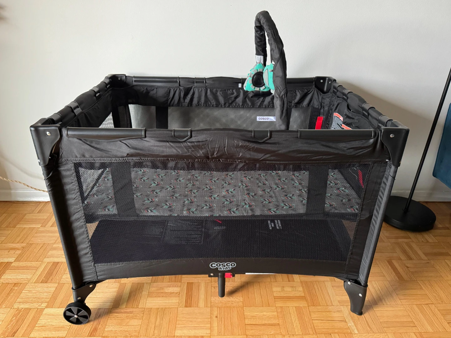 Cosco Kids Playard - photo 2