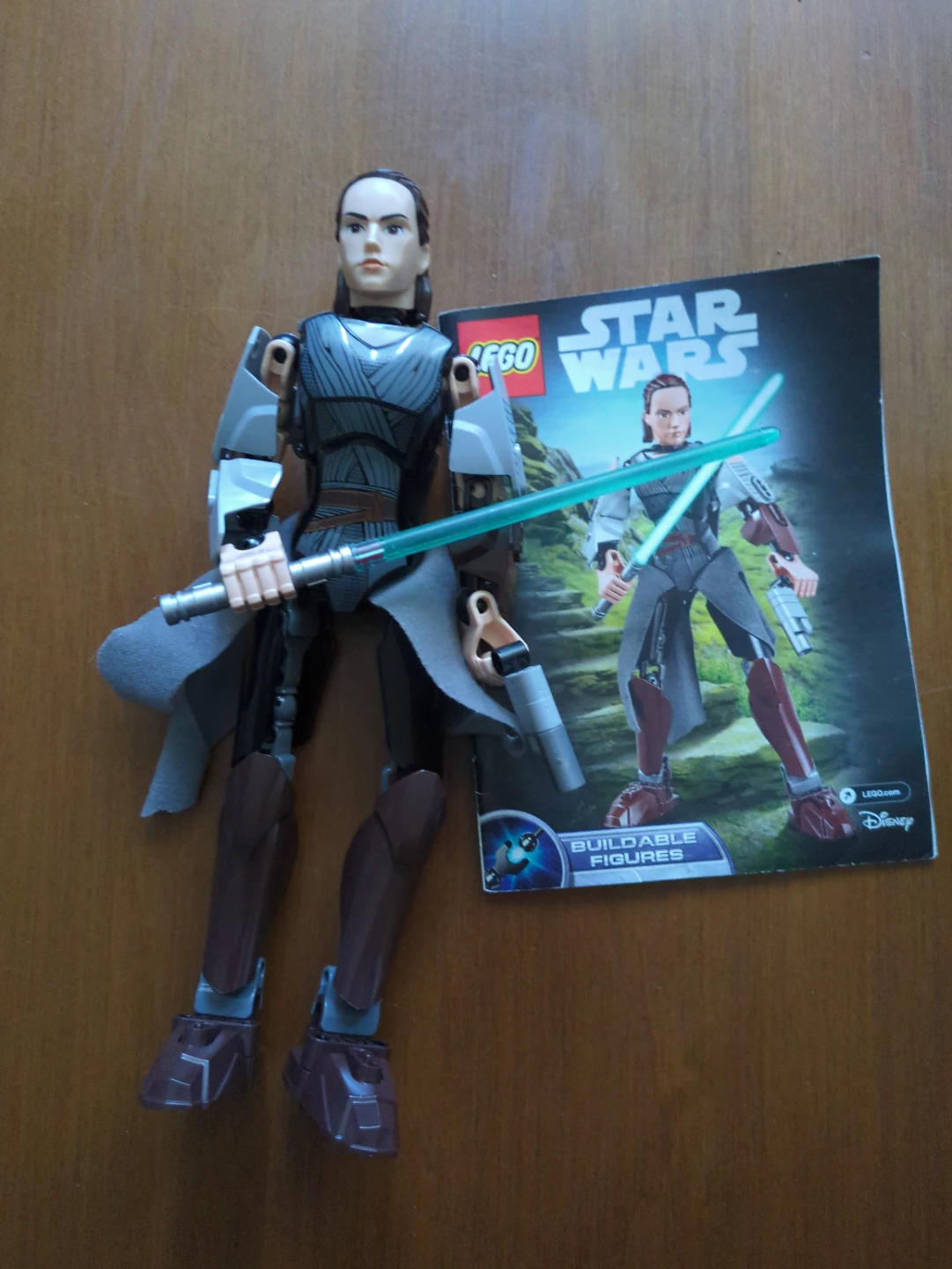 LEGO Star Wars Rey Buildable Figure 75528🏈
