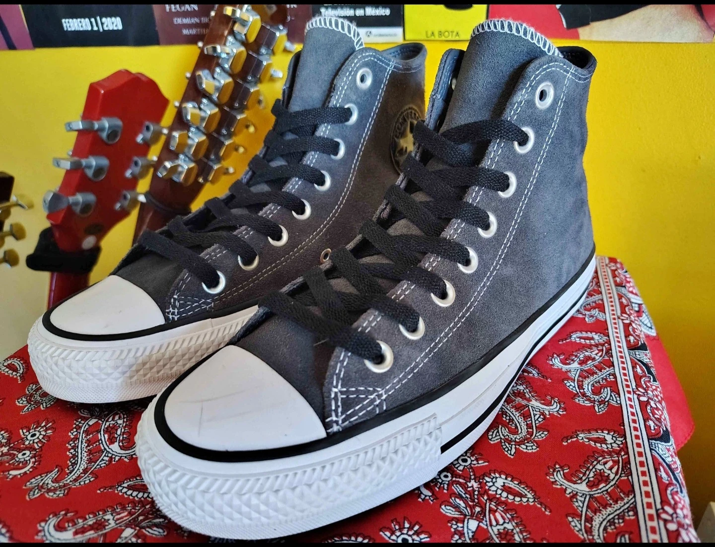 Converse Chuck Taylor High Top Grey Suede - photo 2